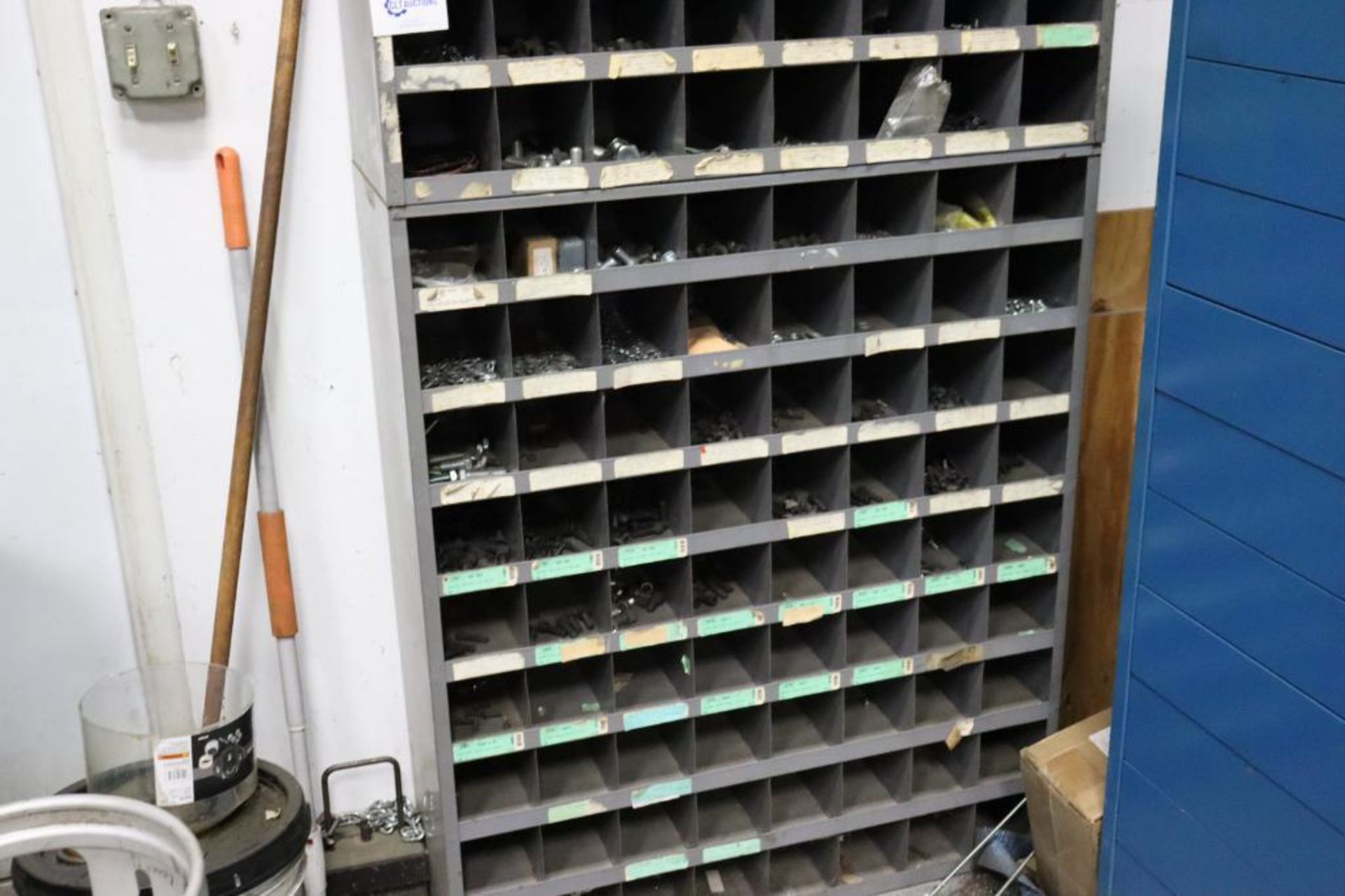 Hardware bin cabinets - Image 3 of 9