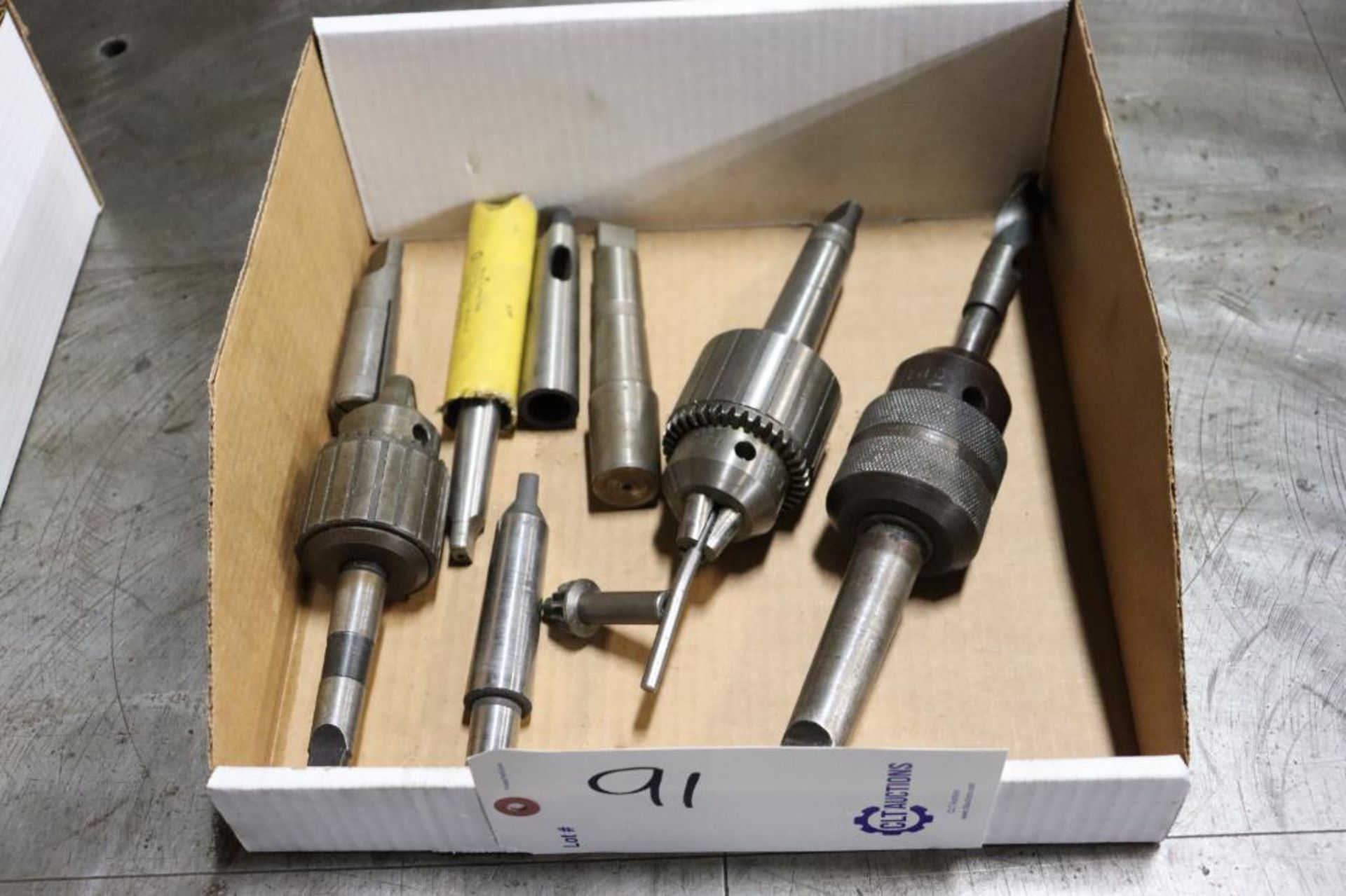 Taper shank drill chucks w/adapters