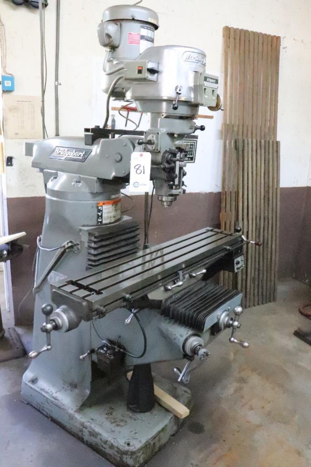 Bridgeport vertical milling machine w/ DRO