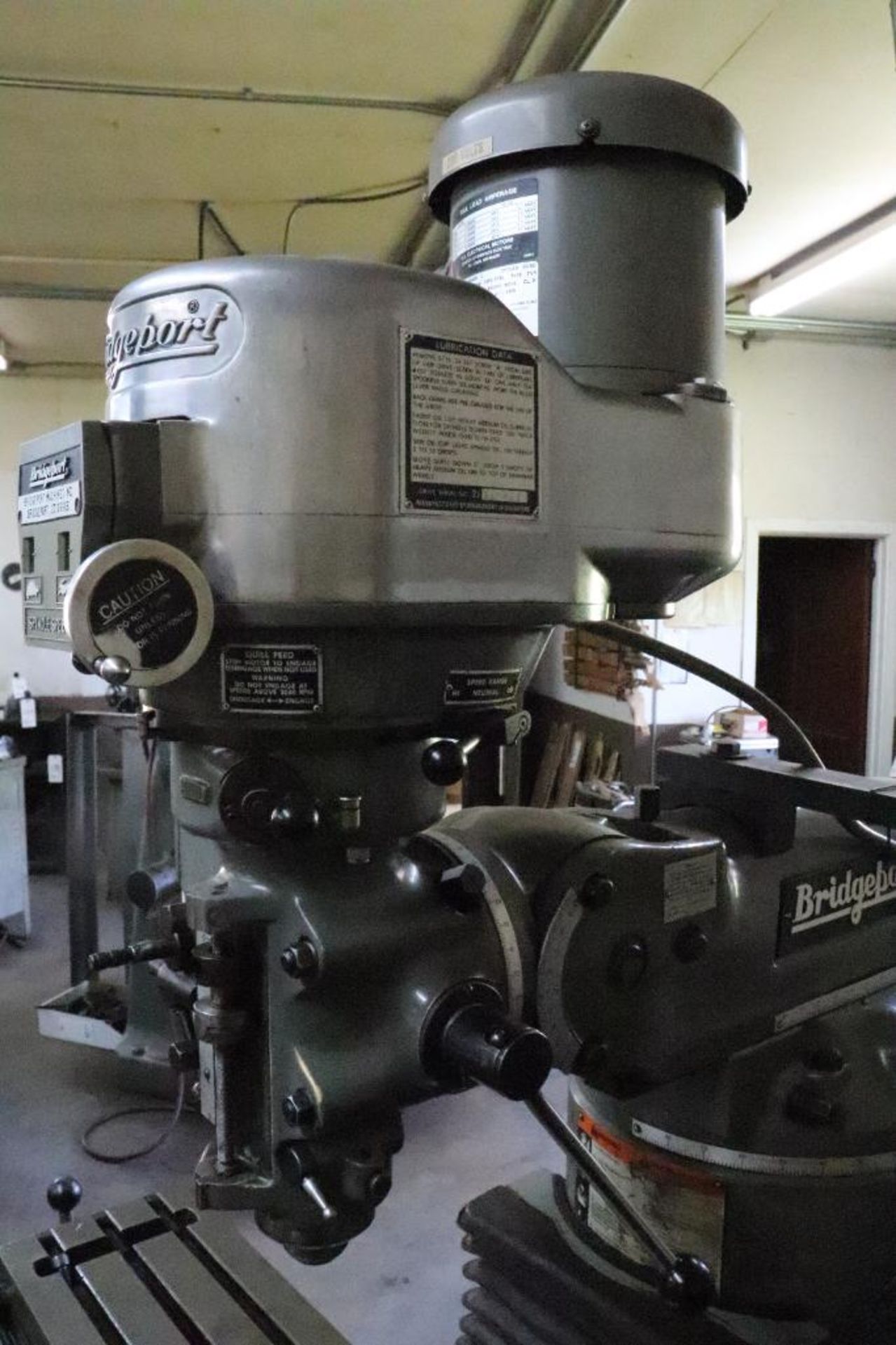 Bridgeport vertical milling machine w/ DRO - Image 4 of 23