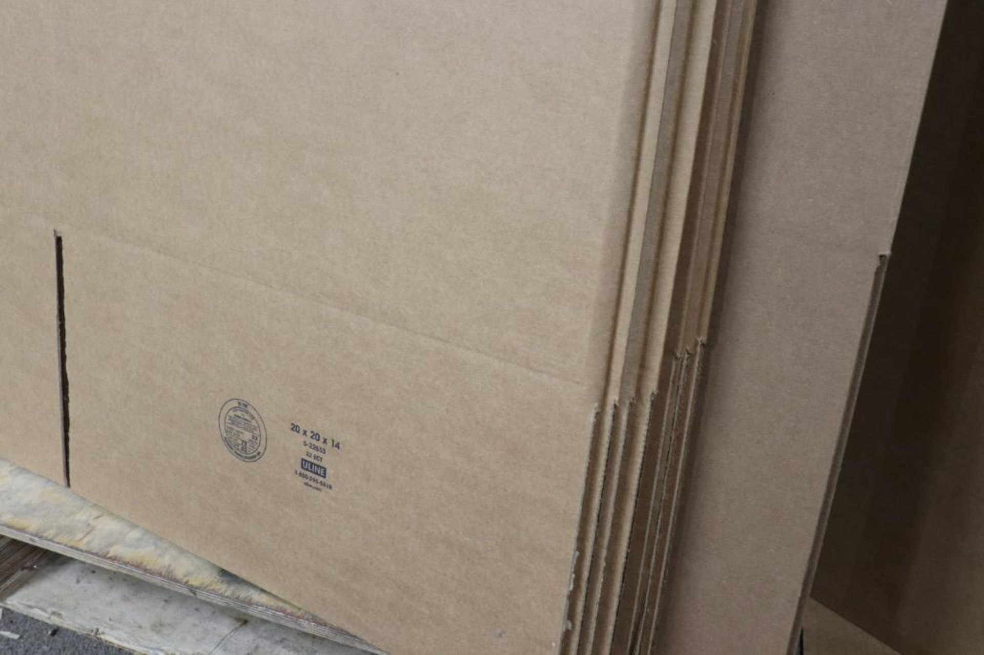 Uline cardboard boxes - Image 18 of 25