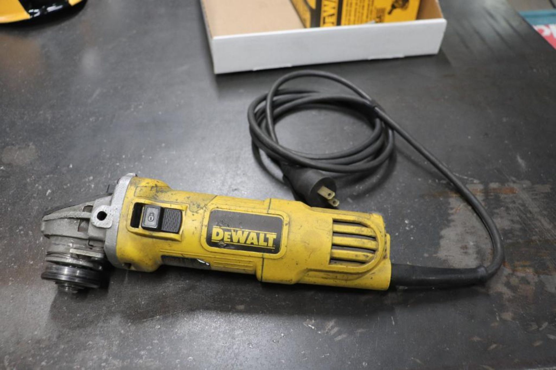 DeWalt DWE4011 4.5" angle grinders - Image 4 of 5