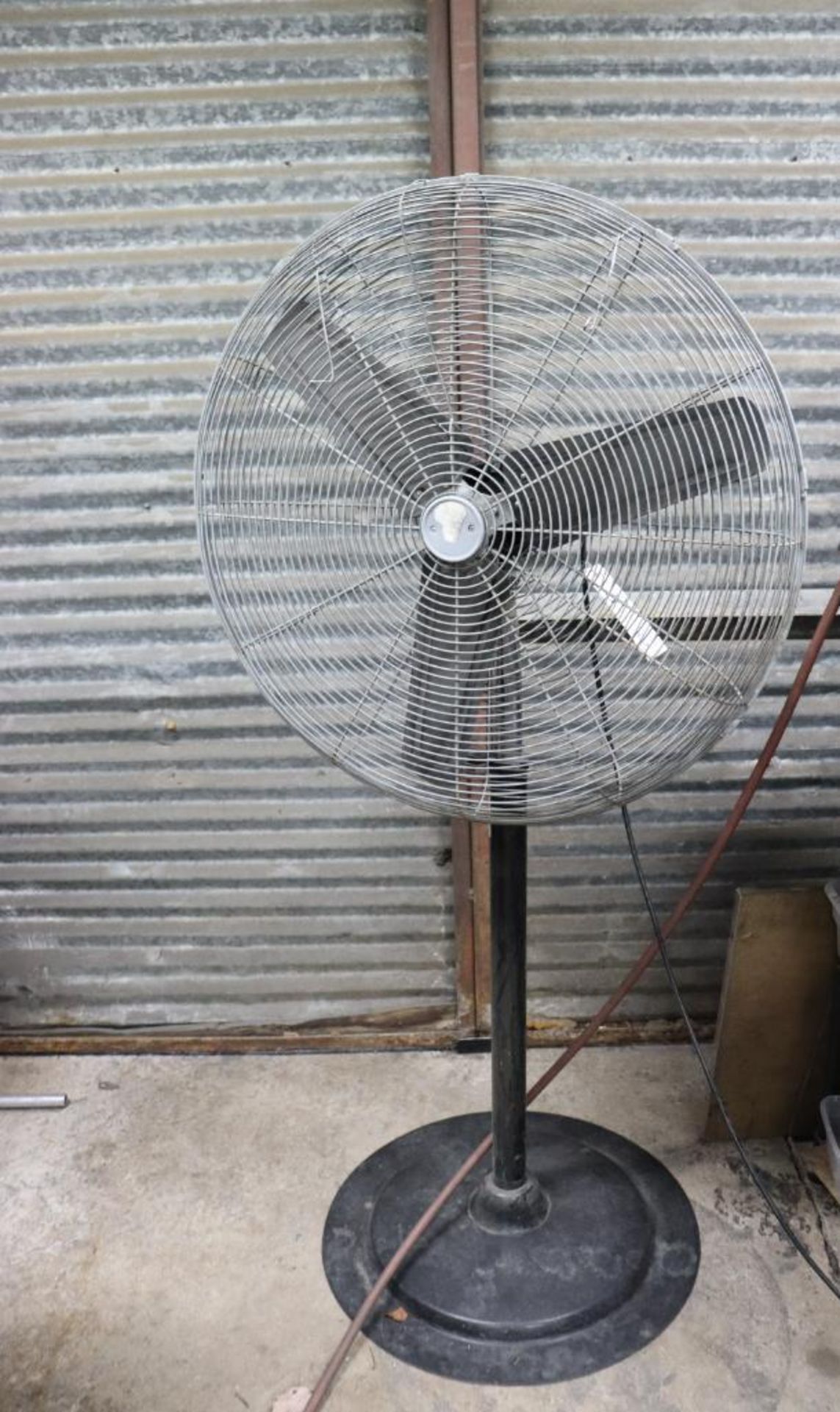 FS 75 pedestal fan