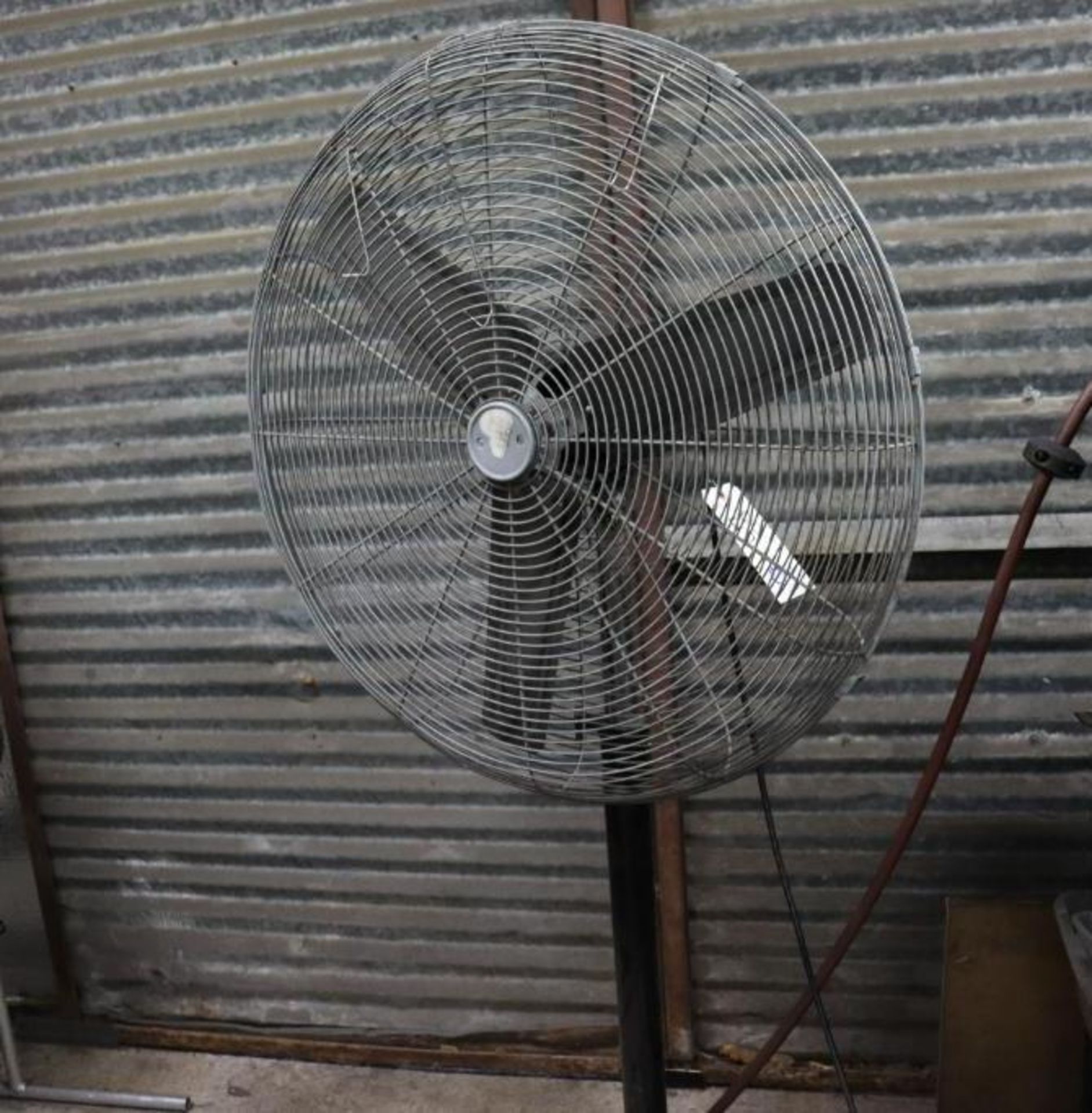 FS 75 pedestal fan - Image 2 of 3