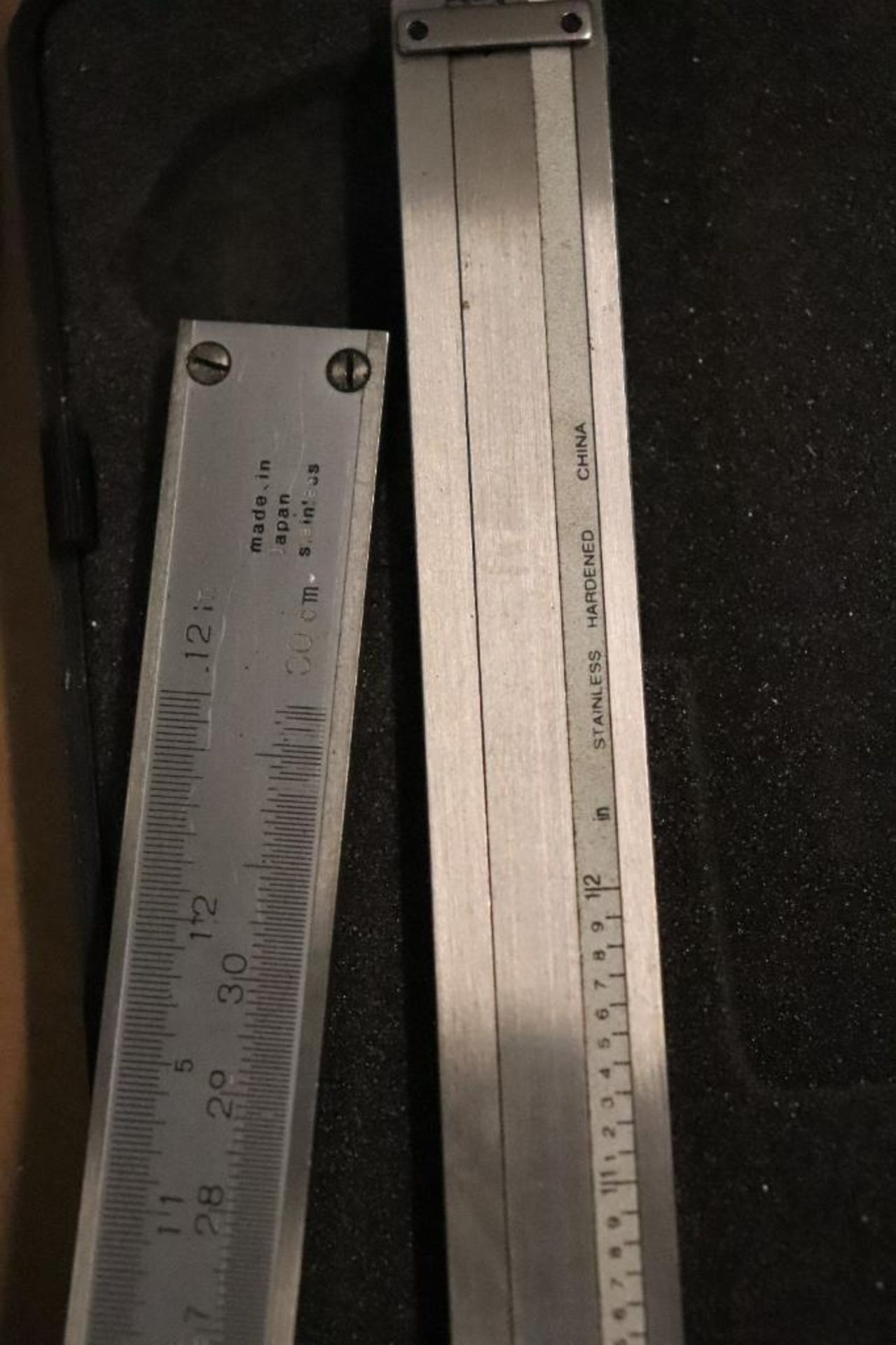 Mitutoyo 12" vernier caliper, 12" dial caliper with case - Image 5 of 5