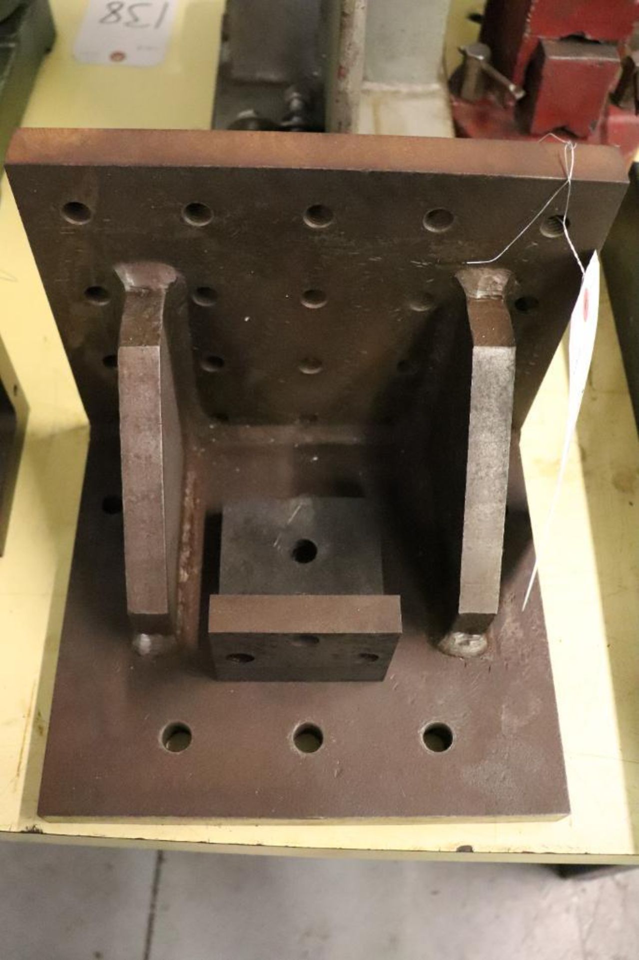 Large and small right angle plates - Image 3 of 6