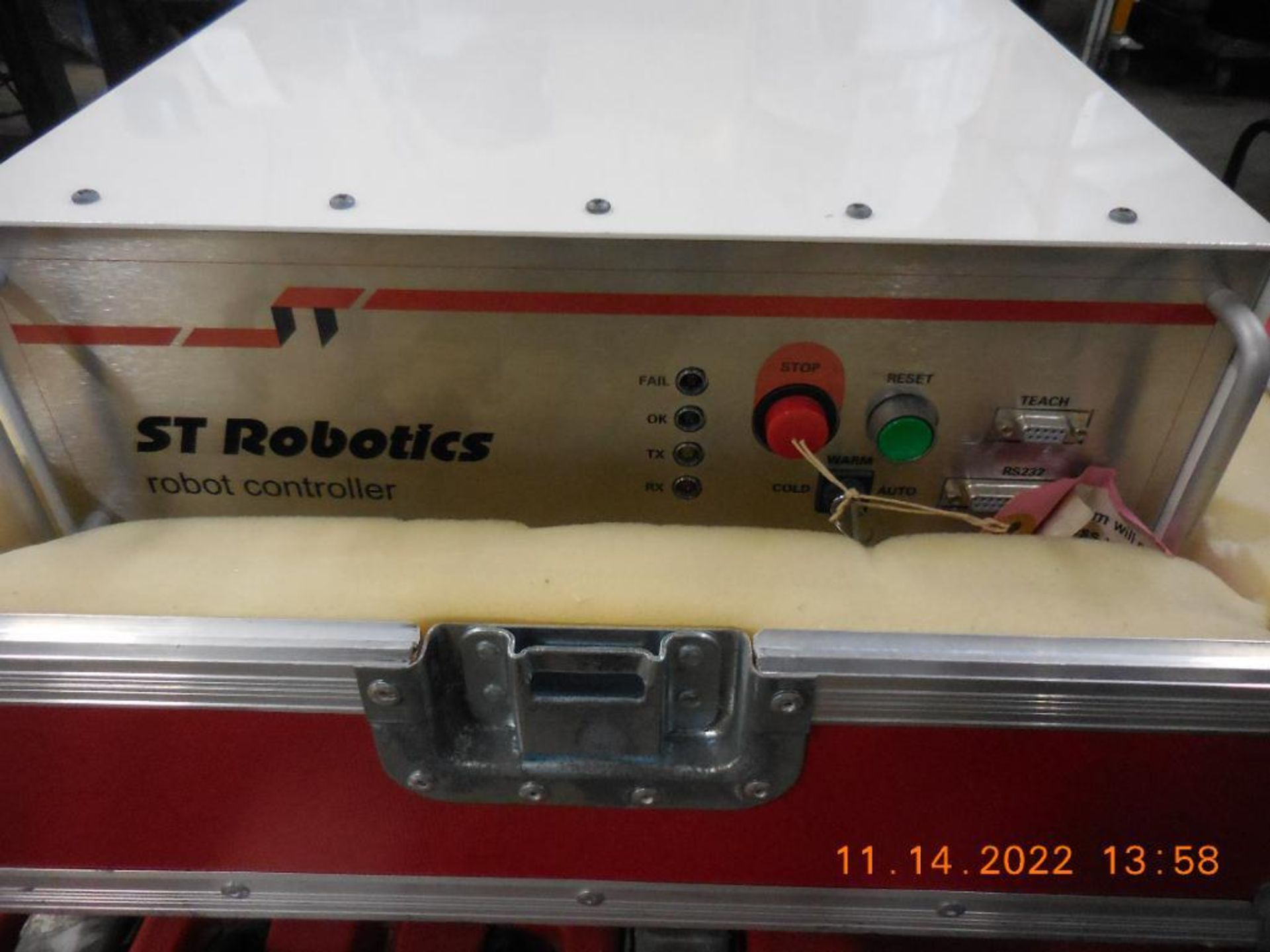 St Robotics R17- 5 axis, robotic arm w/ controller - Image 6 of 6