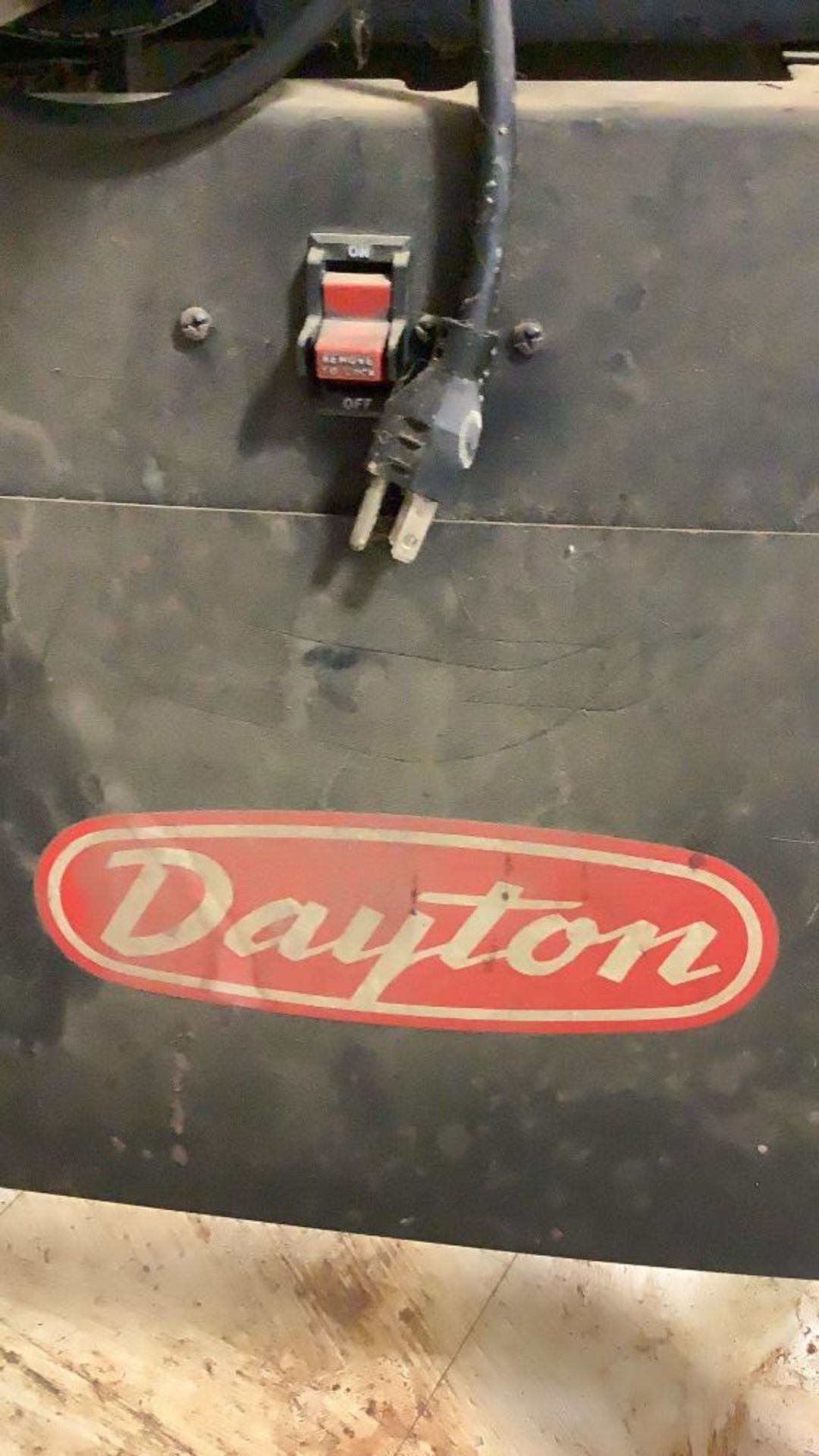 Dayton Belt & Disc Sander 3Z293 - Image 2 of 8