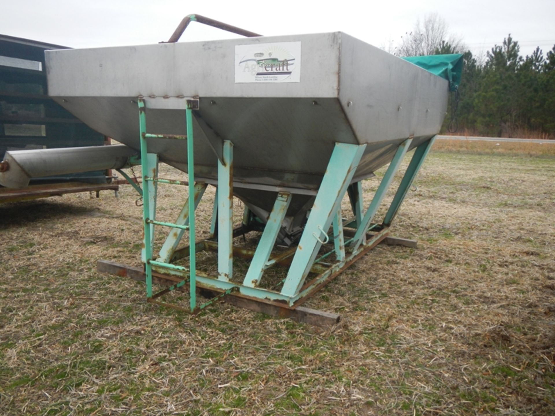 Agri Craft 8 ton tender box