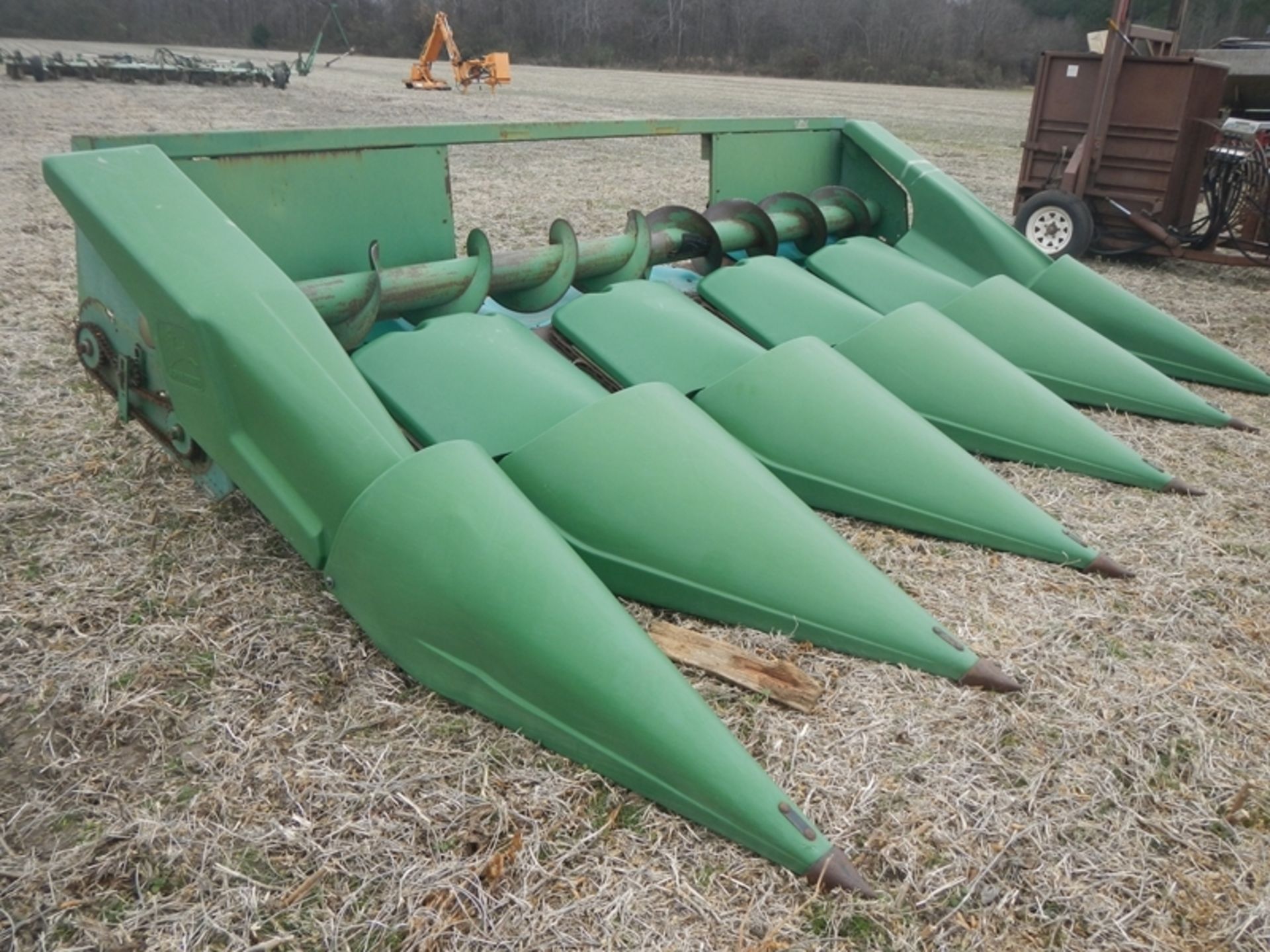 JD 5 row corn head 36" with poly snouts