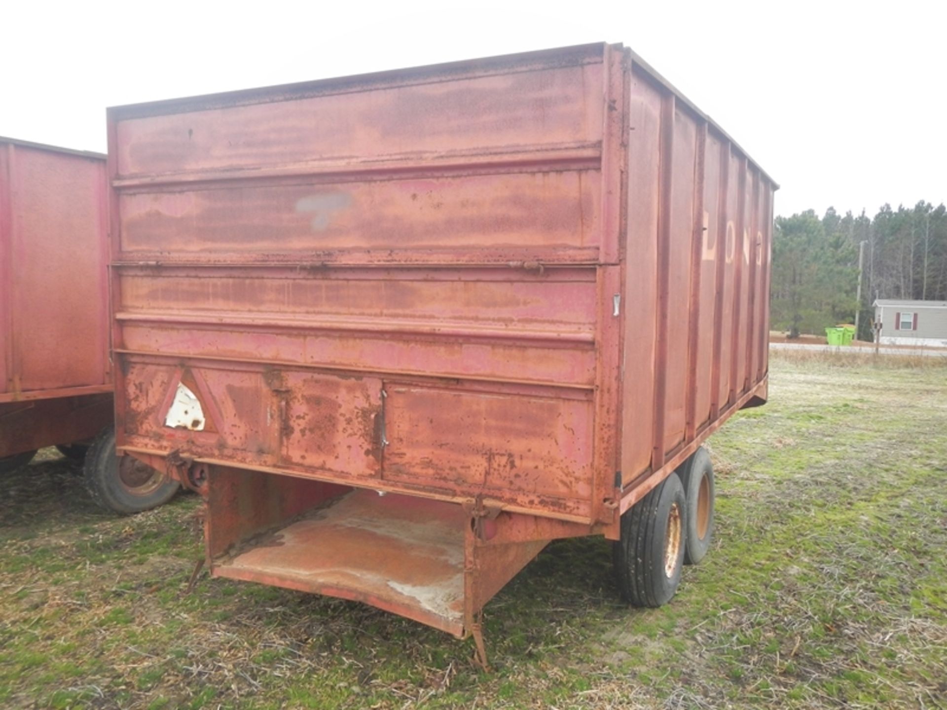 Long dual axle peanut trailer - Image 2 of 3