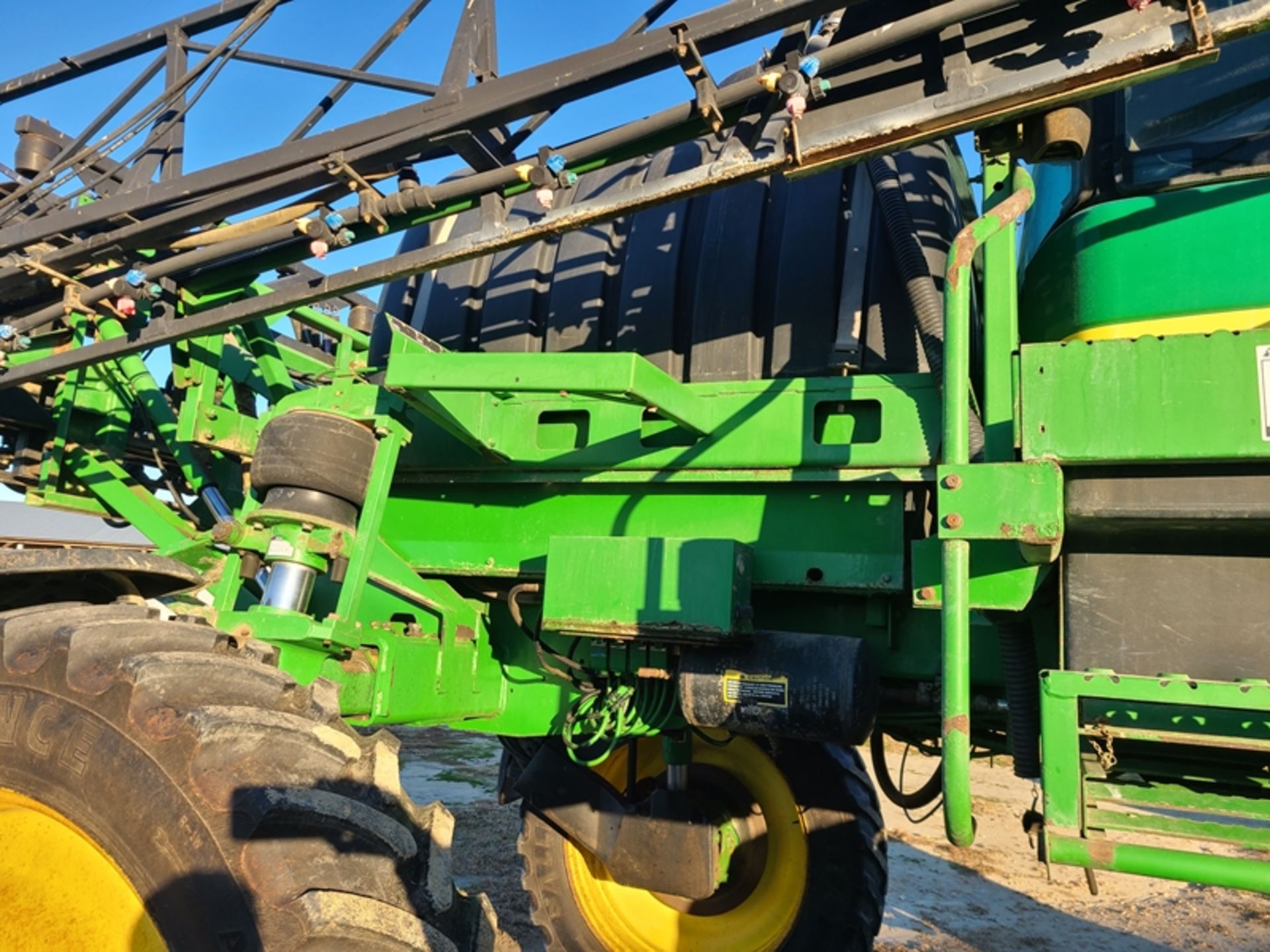 JD 4710 Sprayer #NO4710X004269 5,113 hrs 90' booms - Image 9 of 14