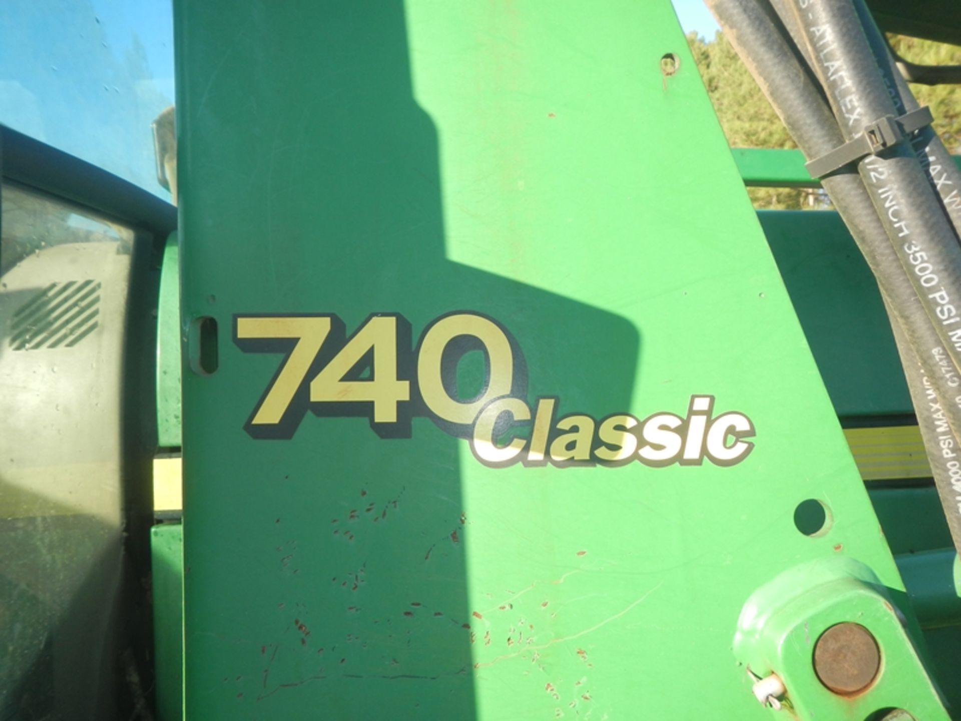 JD 7400 cab, 4wd, power quad, w/JD 740 classic loader and forks ?10,031 hours? - Image 11 of 11