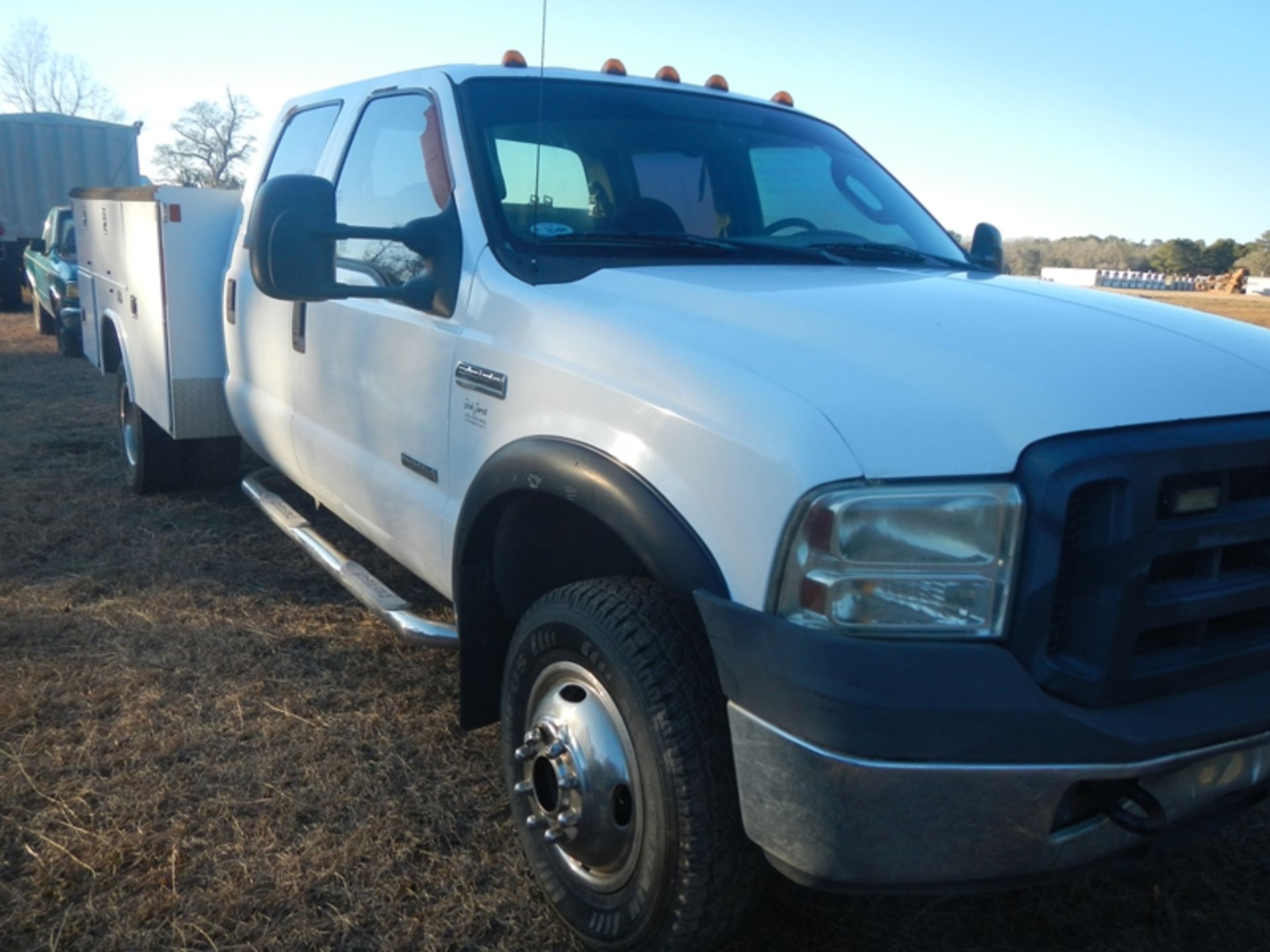 2006 Ford F350 4 dr, 4wd, w/utitlity bed. BAD ENGINE 1FDWW37P56EC68286 - Image 7 of 9