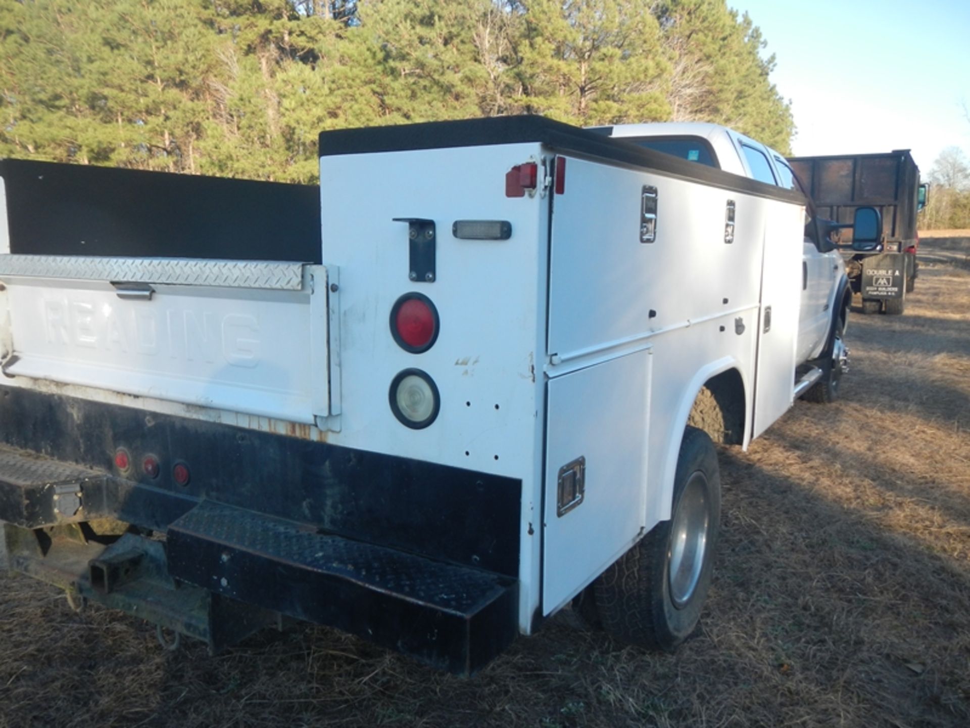 2006 Ford F350 4 dr, 4wd, w/utitlity bed. BAD ENGINE 1FDWW37P56EC68286 - Image 8 of 9