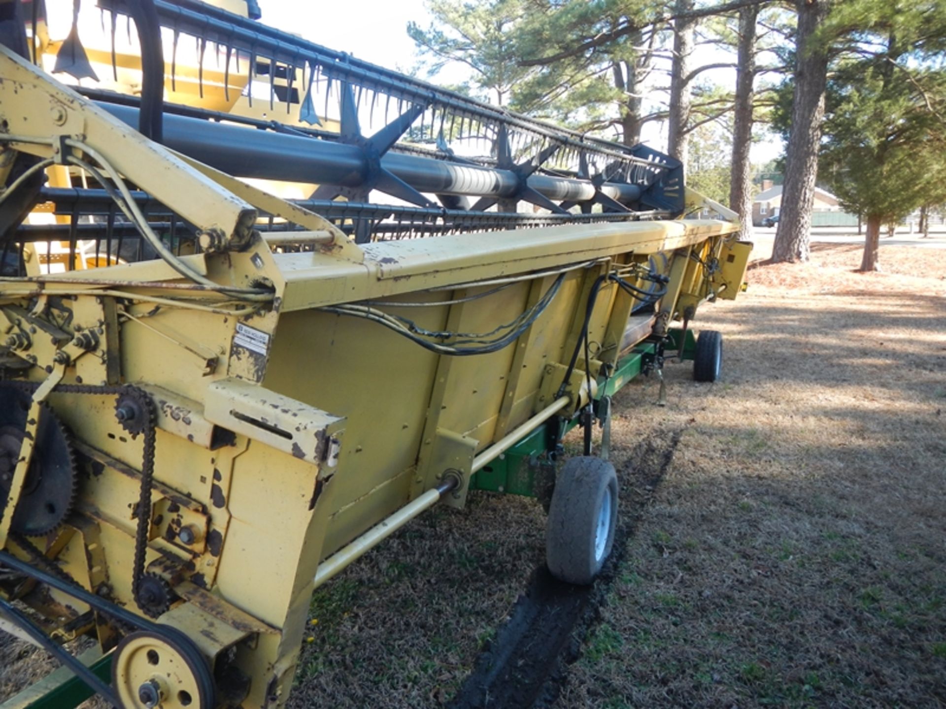 New Holland 25' grain head - Image 4 of 4