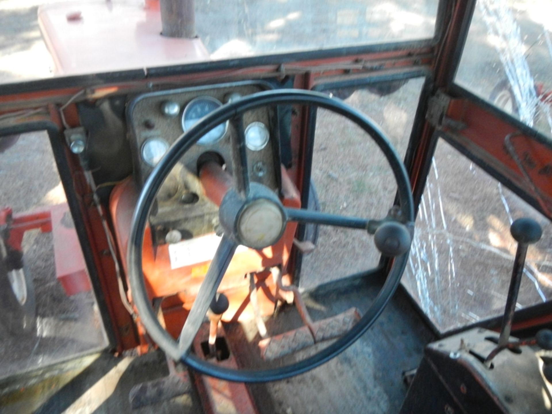 Allis Chamblers 200 with cab glass broken in cab - Image 6 of 6