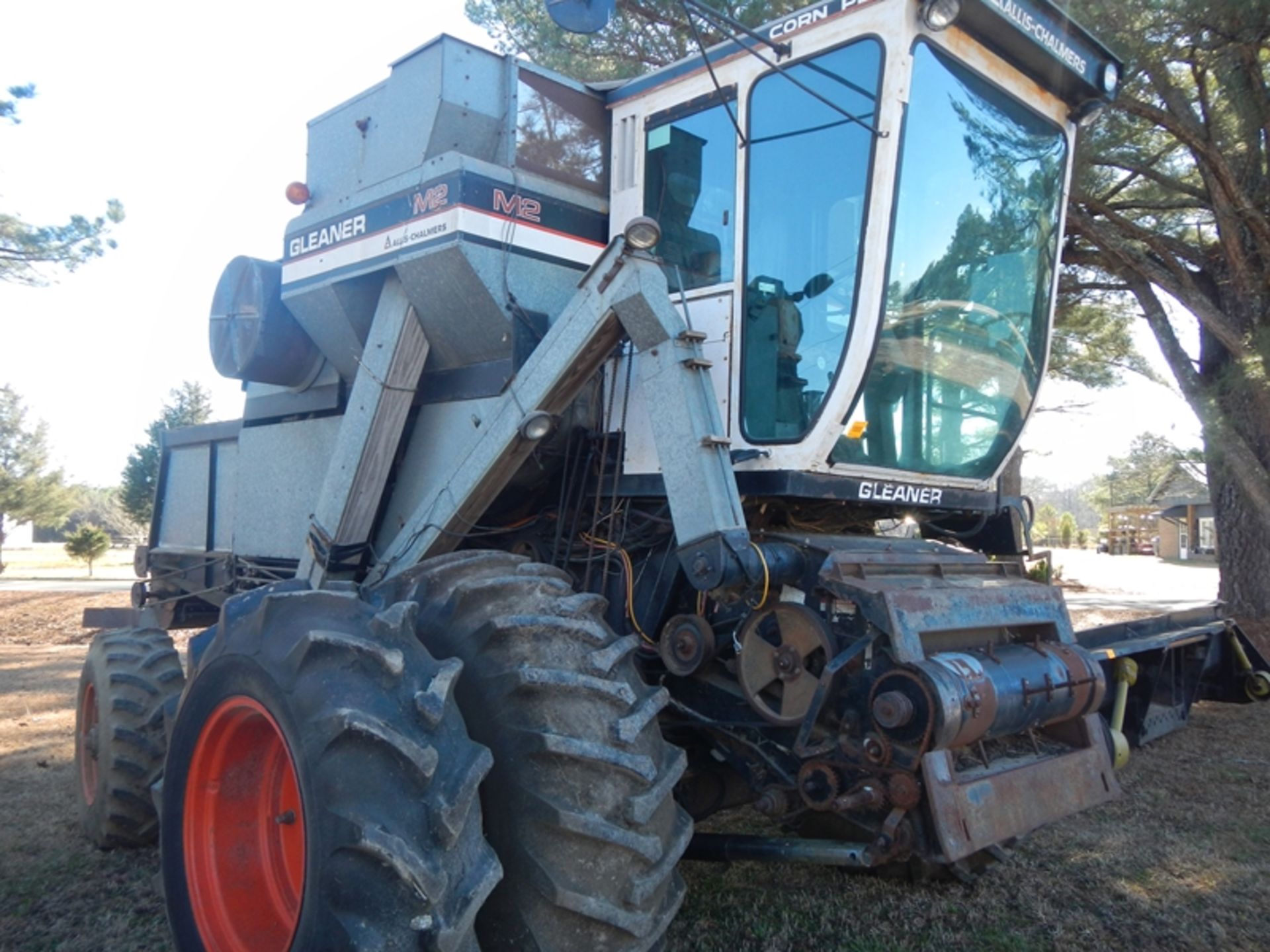 Gleaner M2 combine