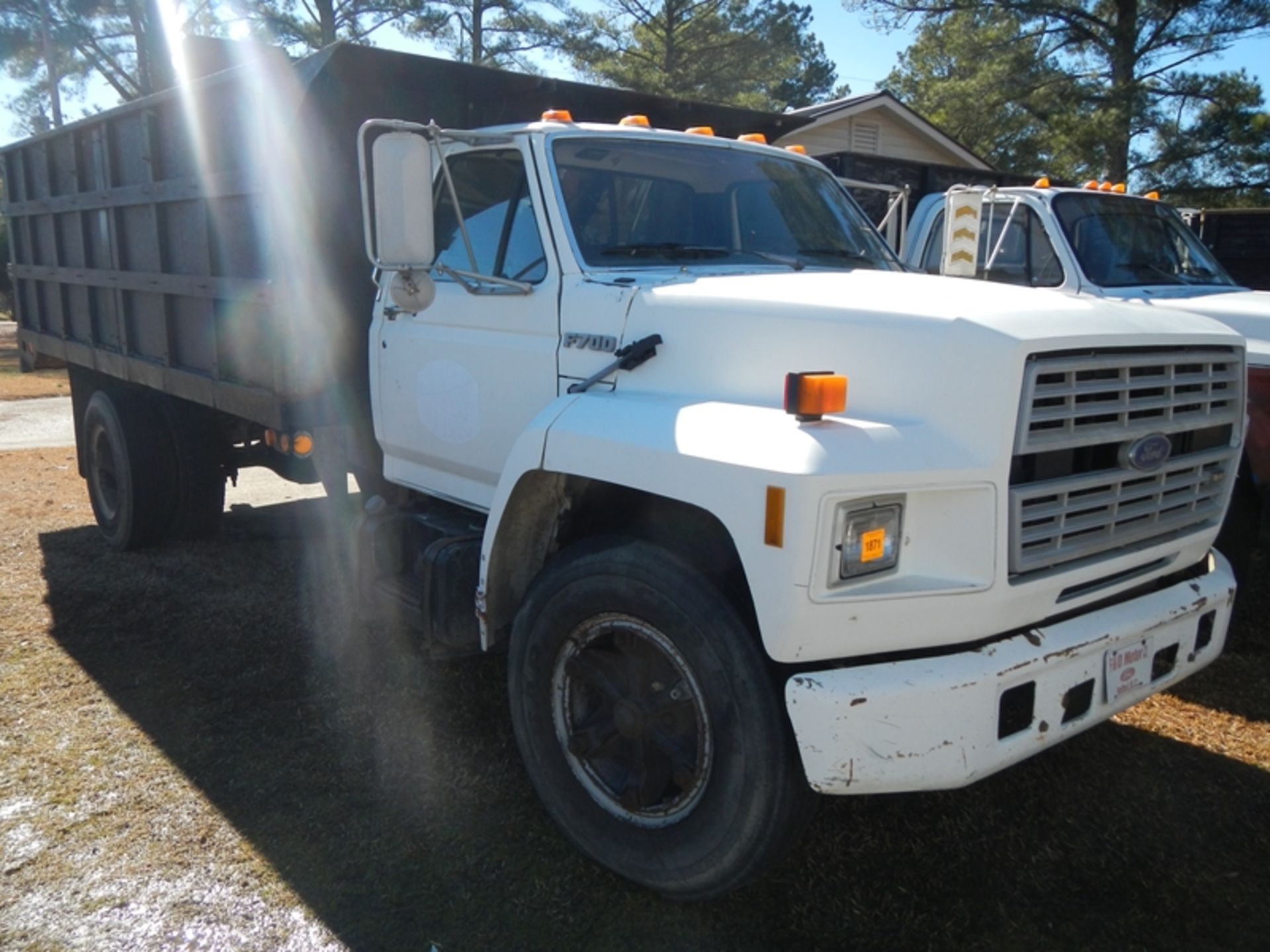 1993 Ford F 700 2 ton vin# 1FDNF70J0PVA37841