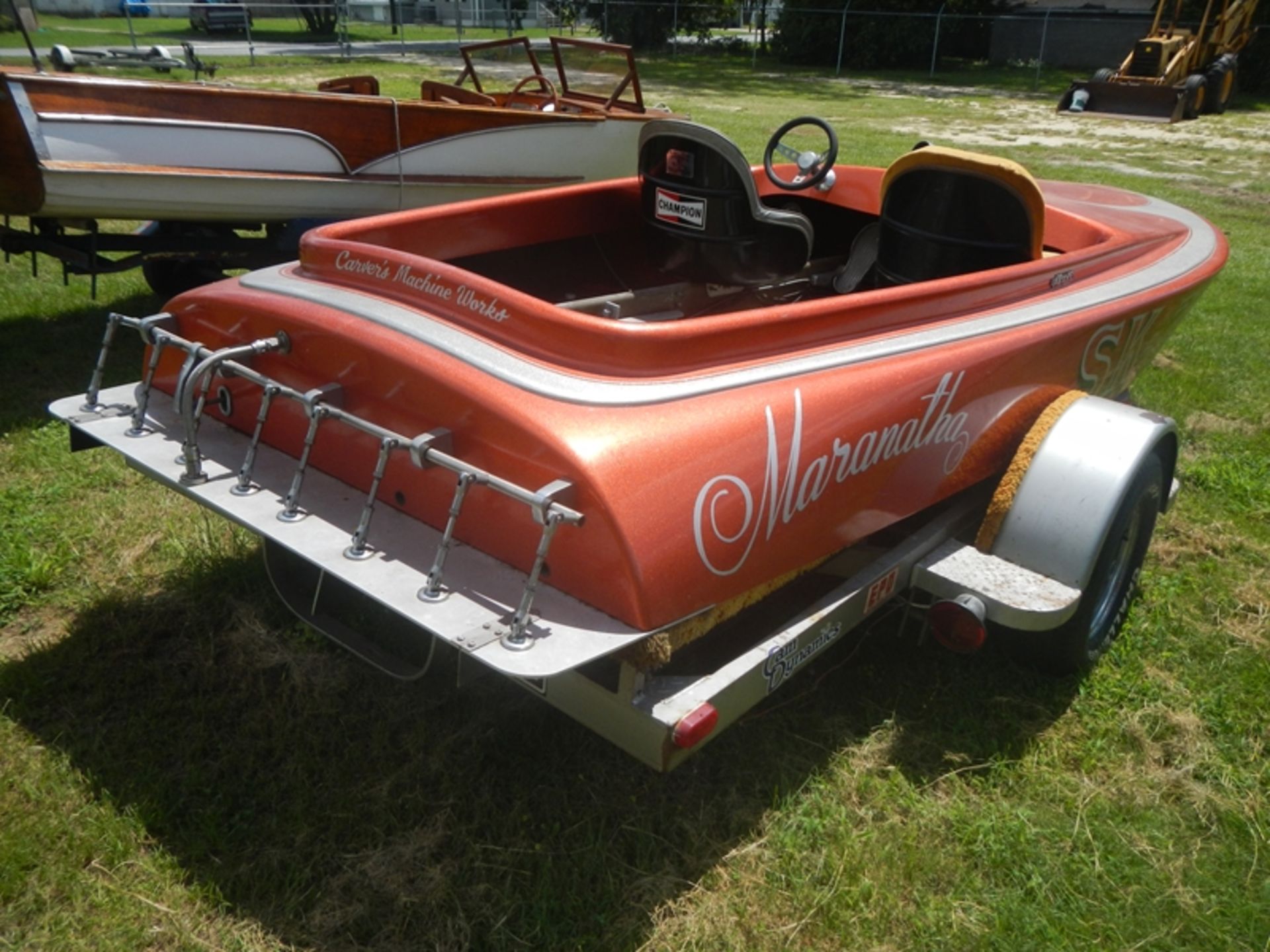 1974 TERRY FRAHS 17' SK-33 Racing Runabout "Maranatha" & trailer engine included but is out of - Image 3 of 9