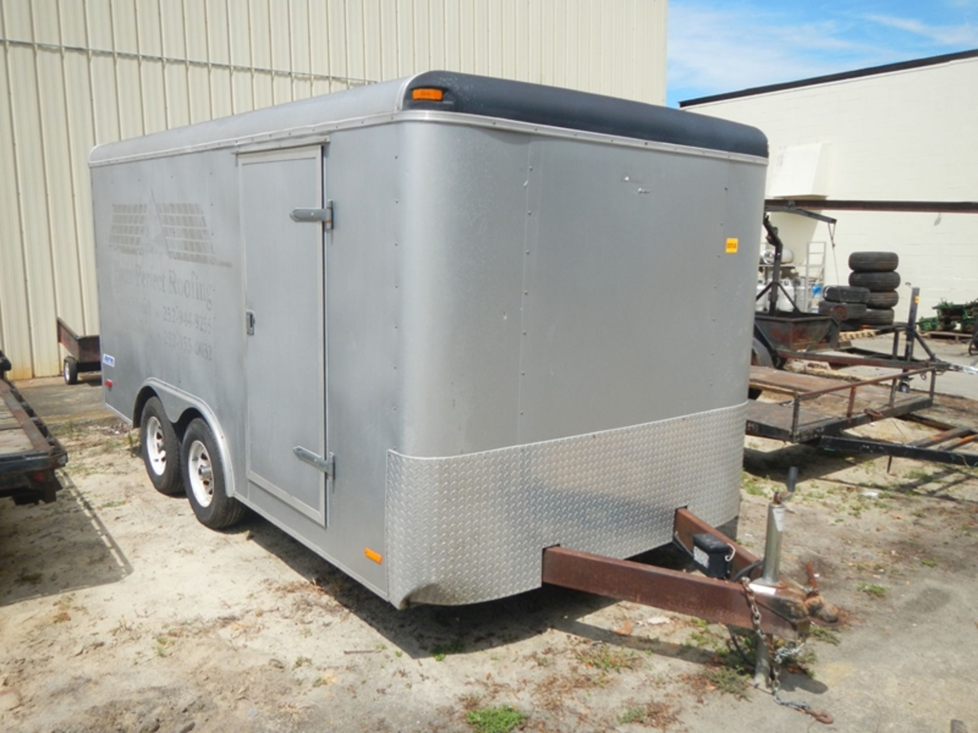 2007 PACE AMERICAN 14' dual axle enclosed trailer 4FPUB14277G115283 top vent in roof needs to be r - Image 2 of 6