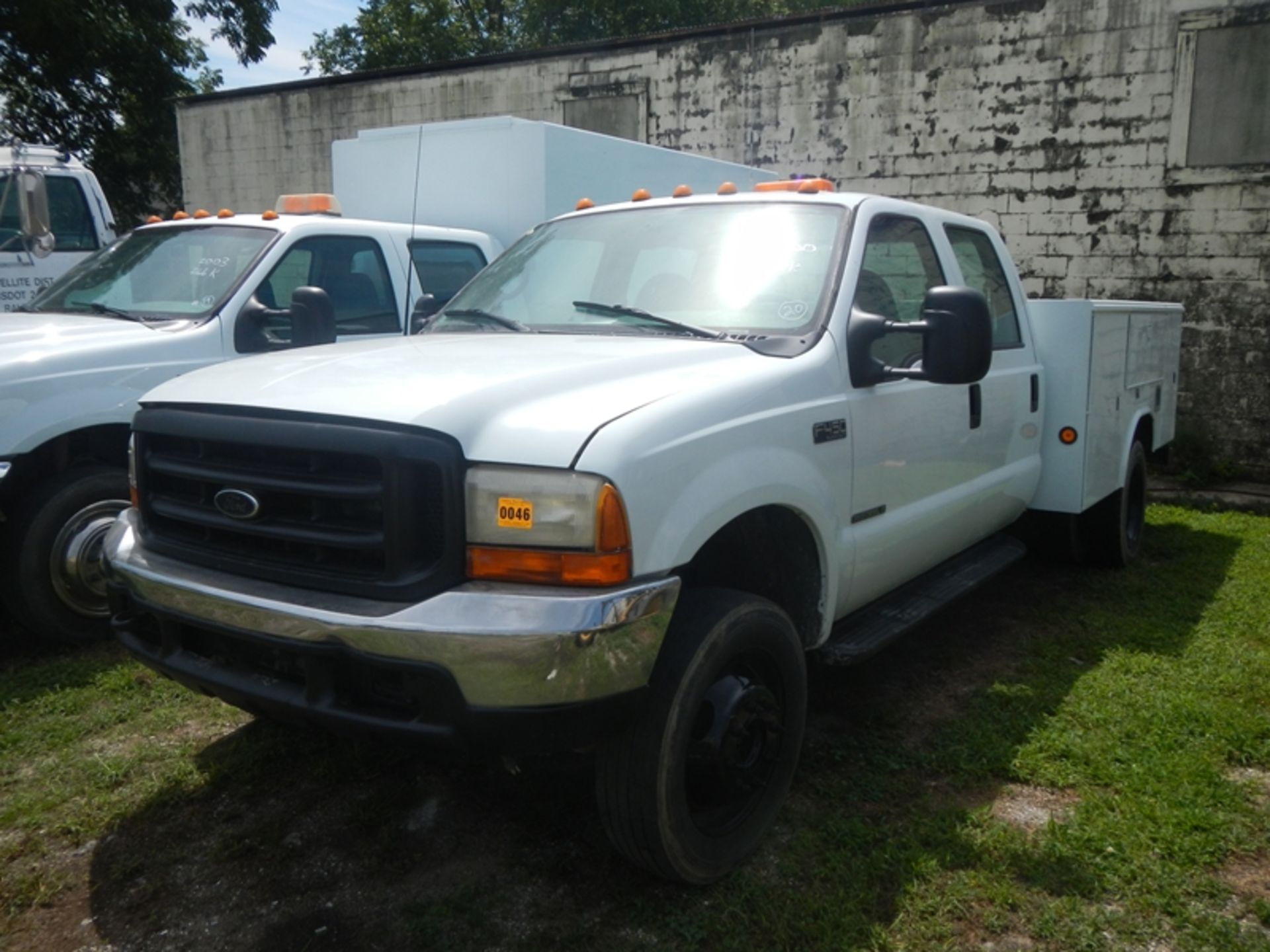 2000 FORD F450 crew cab, utility body, 7.3 diesel (rebuilt 25K ago) - 286,862 miles - 1FDXW46F5YEB1