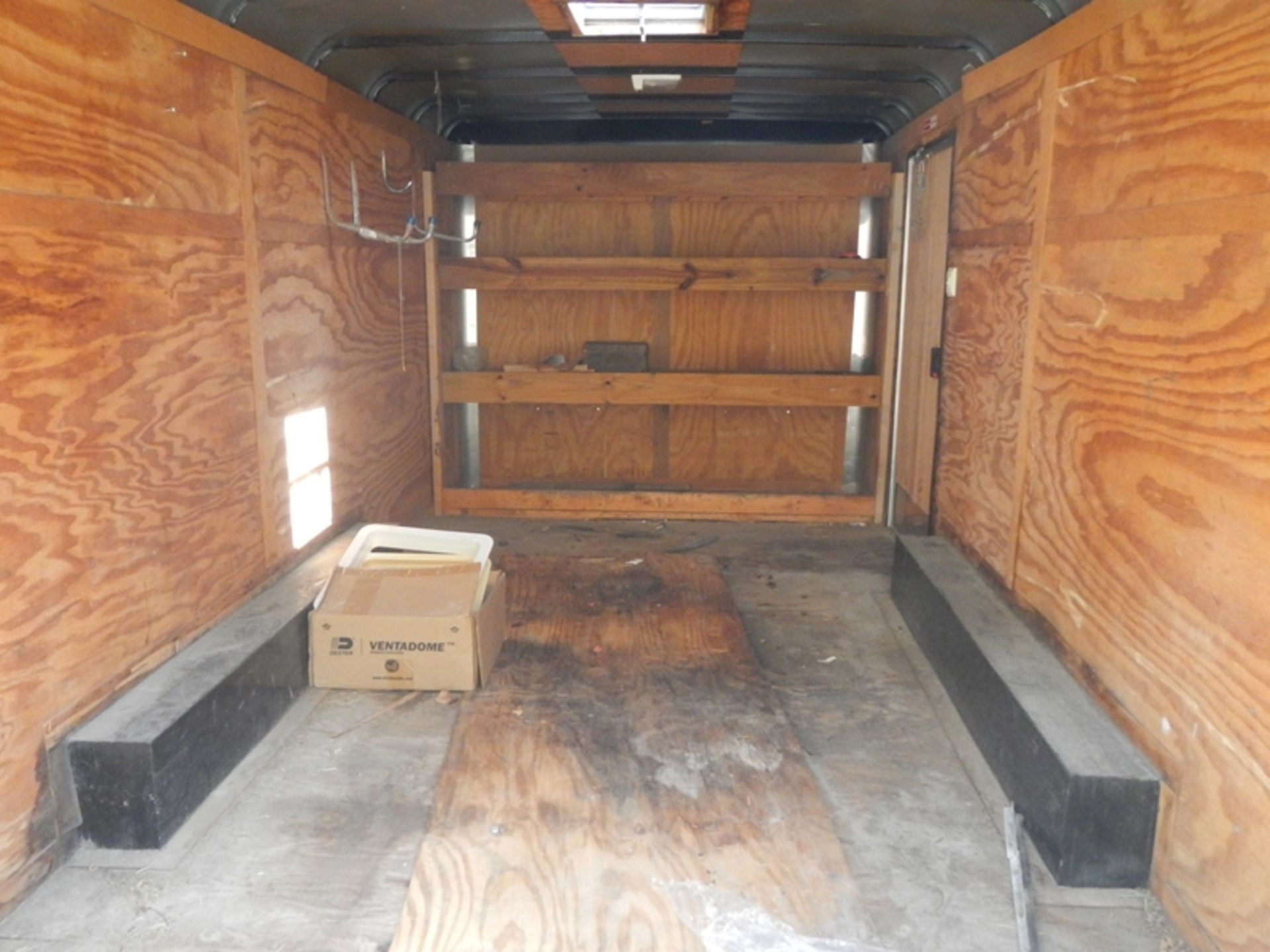 2007 PACE AMERICAN 14' dual axle enclosed trailer 4FPUB14277G115283 top vent in roof needs to be r - Image 6 of 6