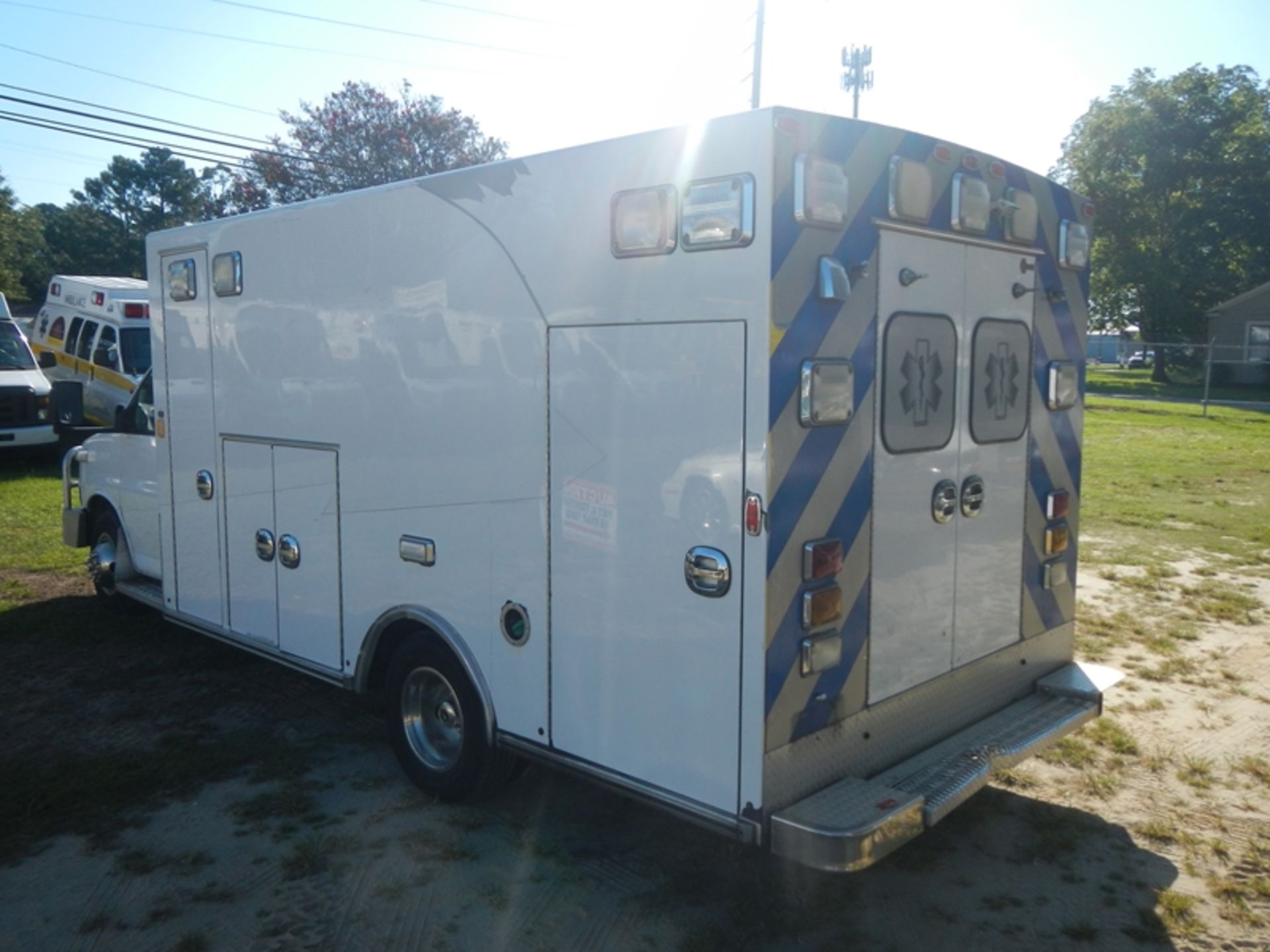 2010 CHEVROLET G-4500 Type III Ambulance dsl 1GB9G5B61A1133108 - Image 4 of 6