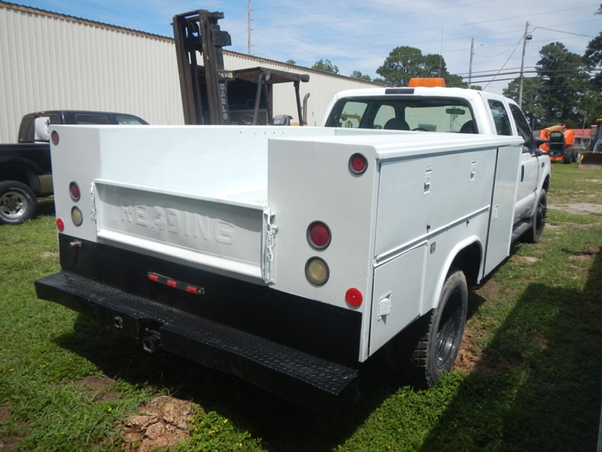 2000 FORD F450 crew cab, utility body, 7.3 diesel (rebuilt 25K ago) - 286,862 miles - 1FDXW46F5YEB1 - Image 3 of 7