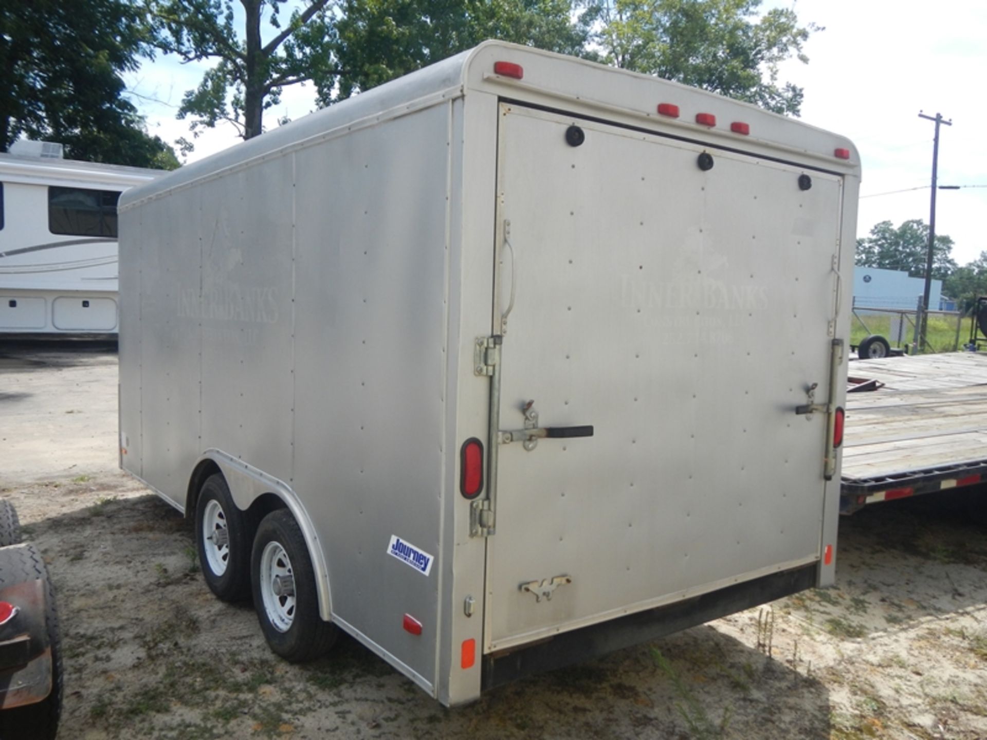 2007 PACE AMERICAN 14' dual axle enclosed trailer 4FPUB14277G115283 top vent in roof needs to be r - Image 3 of 6