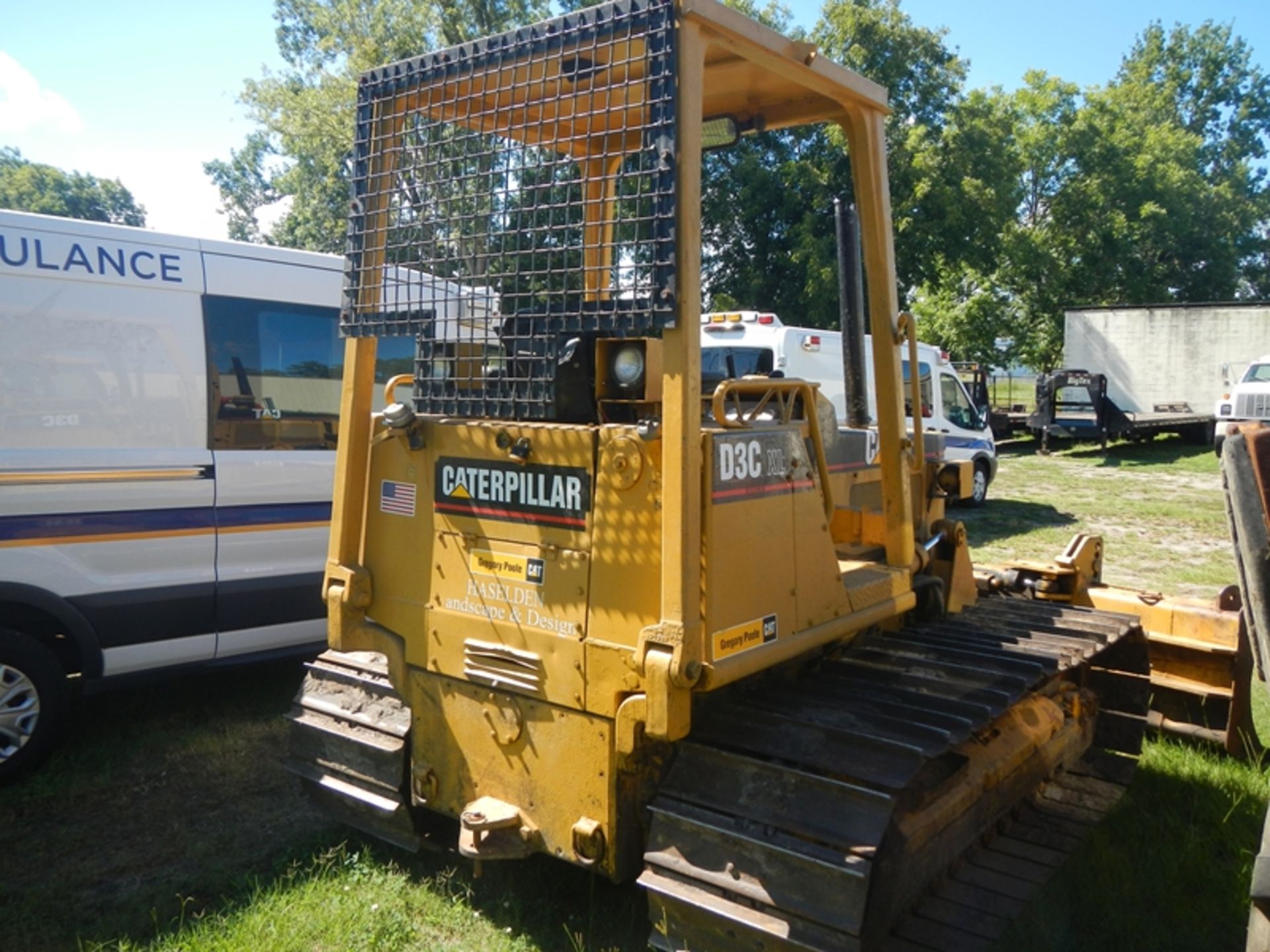 CAT D3B bulldozer, 6-way blade, good undercarriage - SERIAL 24Y01569Hrs unknown new guage - Image 3 of 7