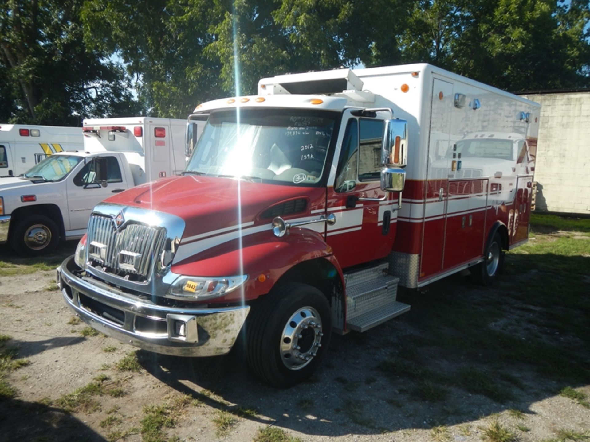 2012 INTERNATIONAL 4000 Medium Duty ambulance 159,900 miles - 1HTMNAAL8CH138069