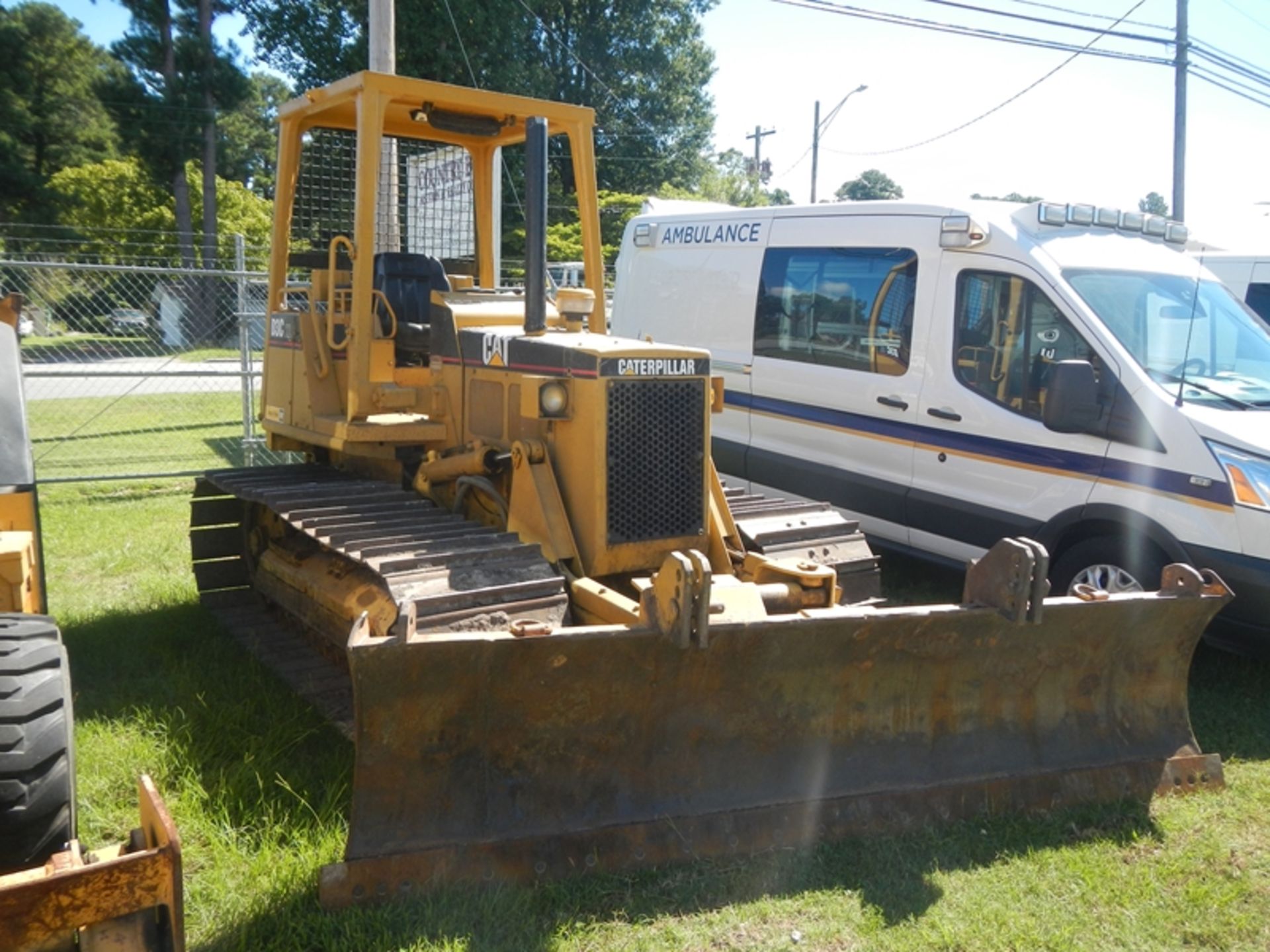 CAT D3B bulldozer, 6-way blade, good undercarriage - SERIAL 24Y01569Hrs unknown new guage - Image 2 of 7
