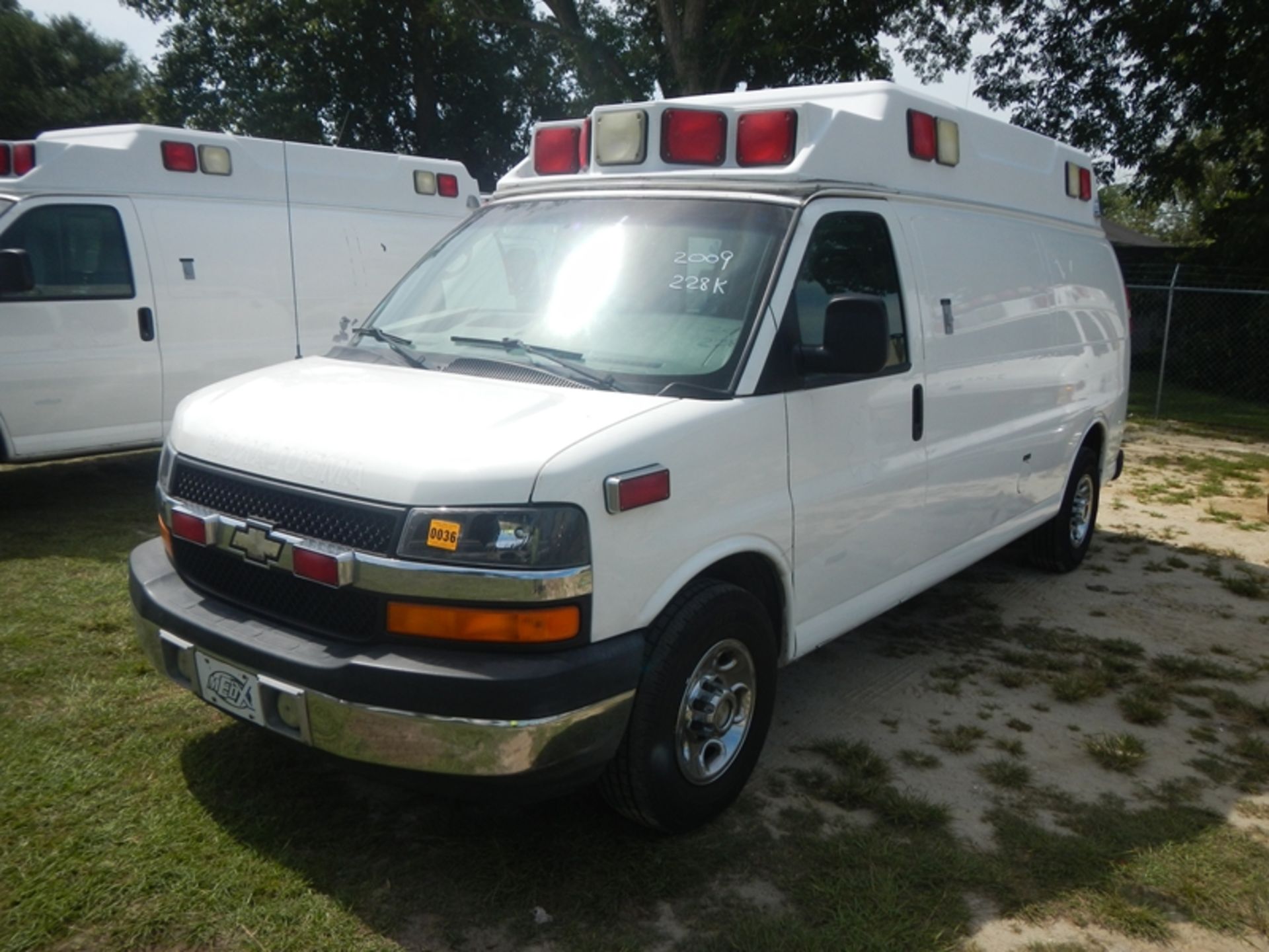 2009 CHEVROLET G-3500 Type II Ambulance dsl 228,280 miles - 1GBHG396291168385