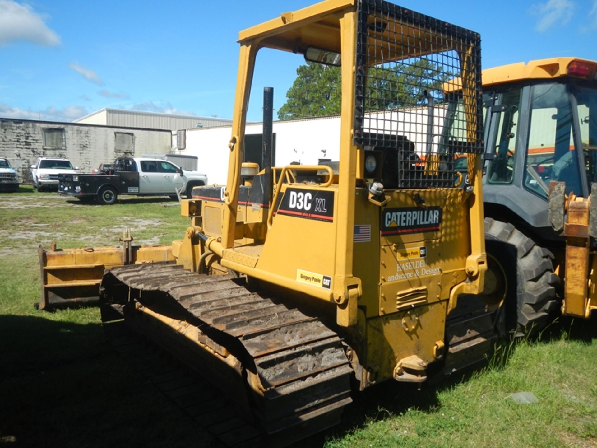 CAT D3B bulldozer, 6-way blade, good undercarriage - SERIAL 24Y01569Hrs unknown new guage - Image 4 of 7