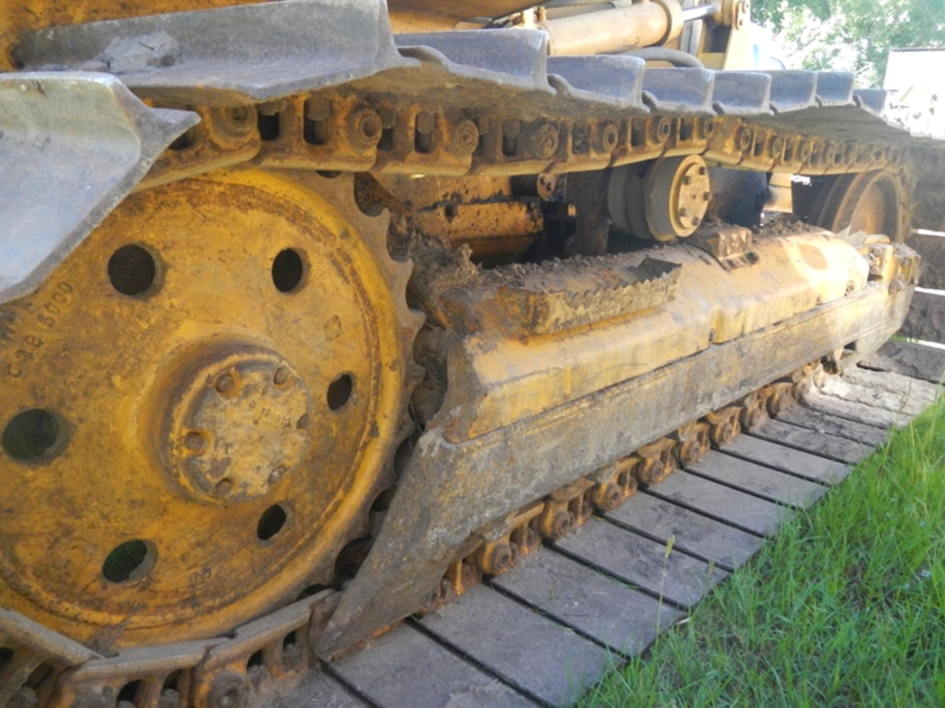 CAT D3B bulldozer, 6-way blade, good undercarriage - SERIAL 24Y01569Hrs unknown new guage - Image 7 of 7