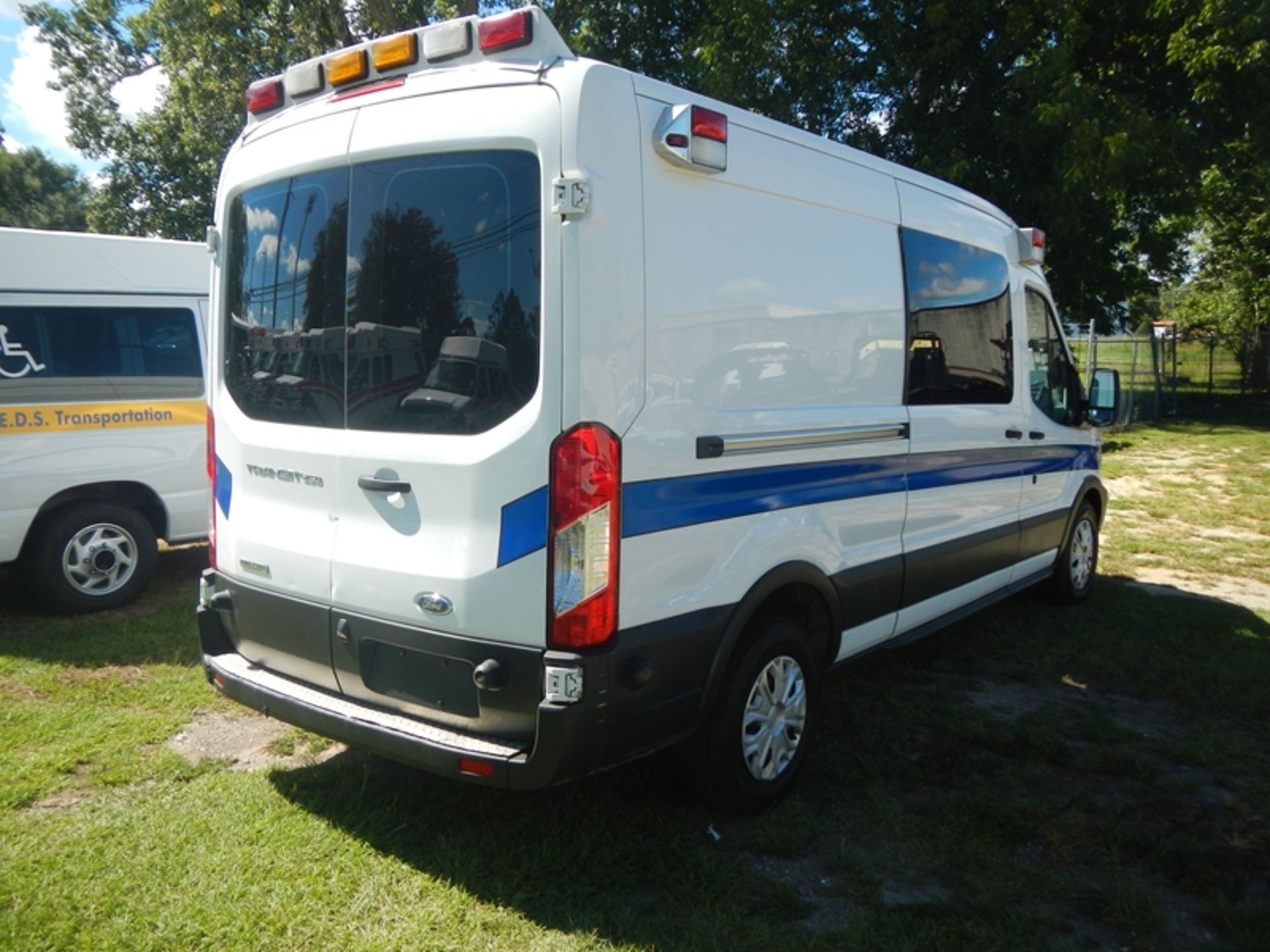 2017 FORD Transit 250 AMBULANCE- PowerStroke dsl 140,090 miles - VIN: 1FDYR2CV8HKA57716 - Image 3 of 6