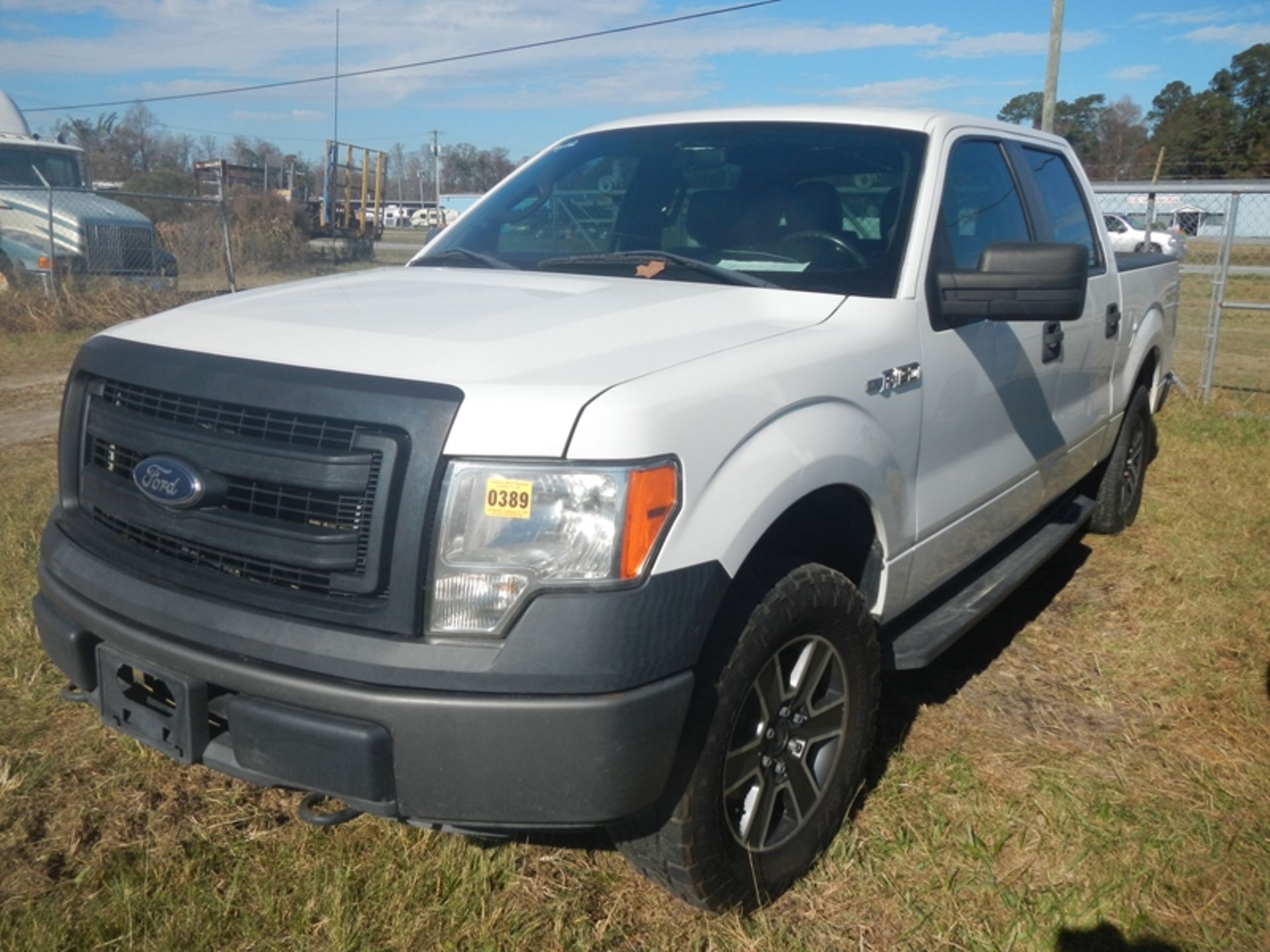 2014 FORD F150 pickup, crew cab, 4WD, gas - 228,577 miles - 1FTFW1EF5EFB93732