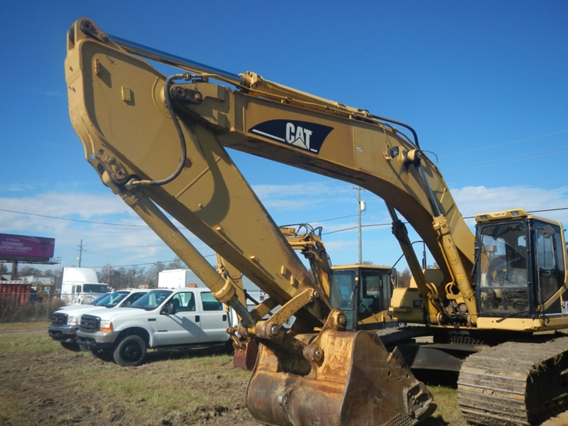 CAT 345BL excavator (100,000 lb+ machine) - 10,357 hrs showing - SERIAL: 9CW00194