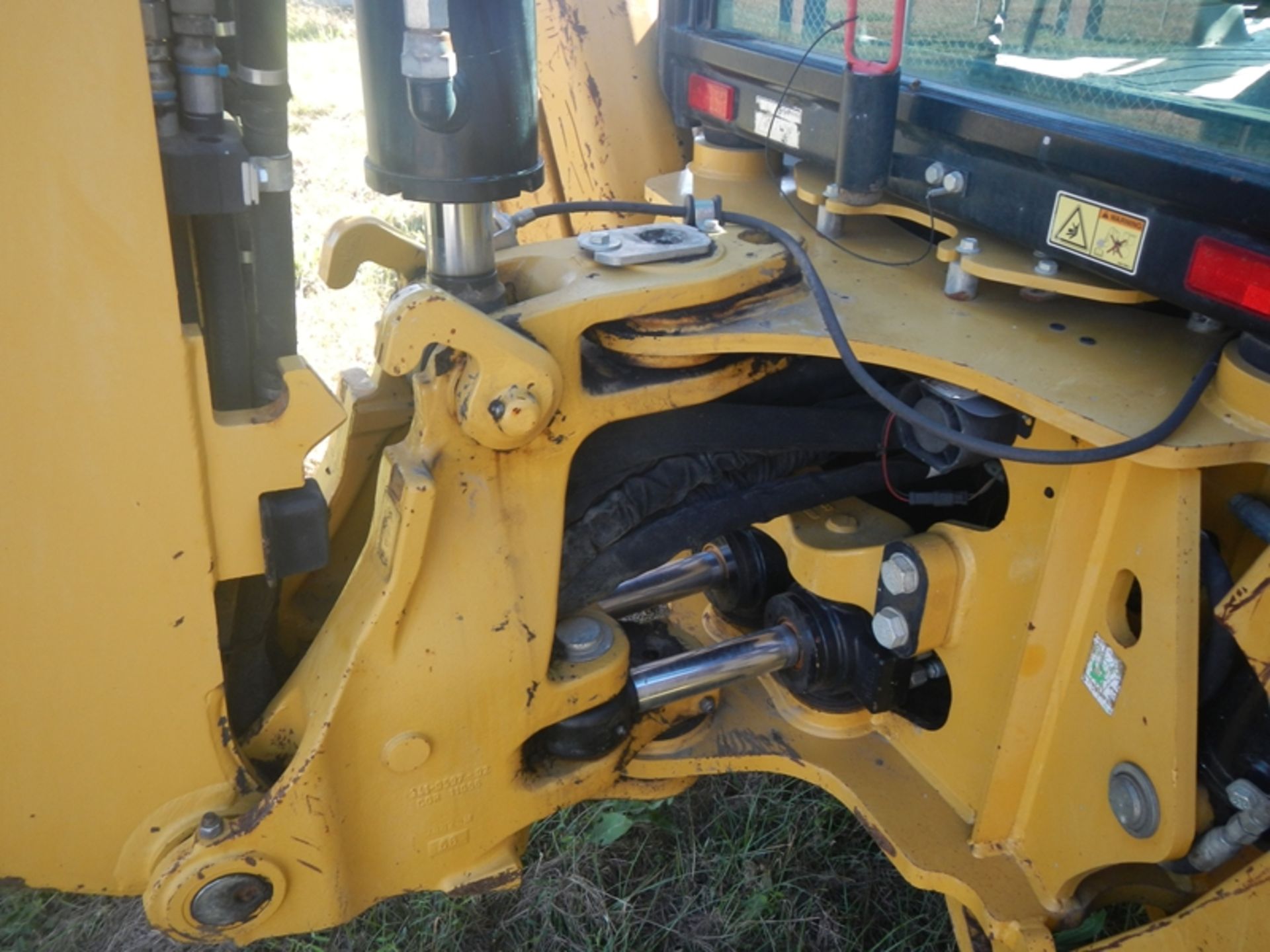 2012 CAT 420F backhoe/loader with cab, 4WD, cab, extendahoe with thumb, 4in1 front bucket, with - Image 7 of 9