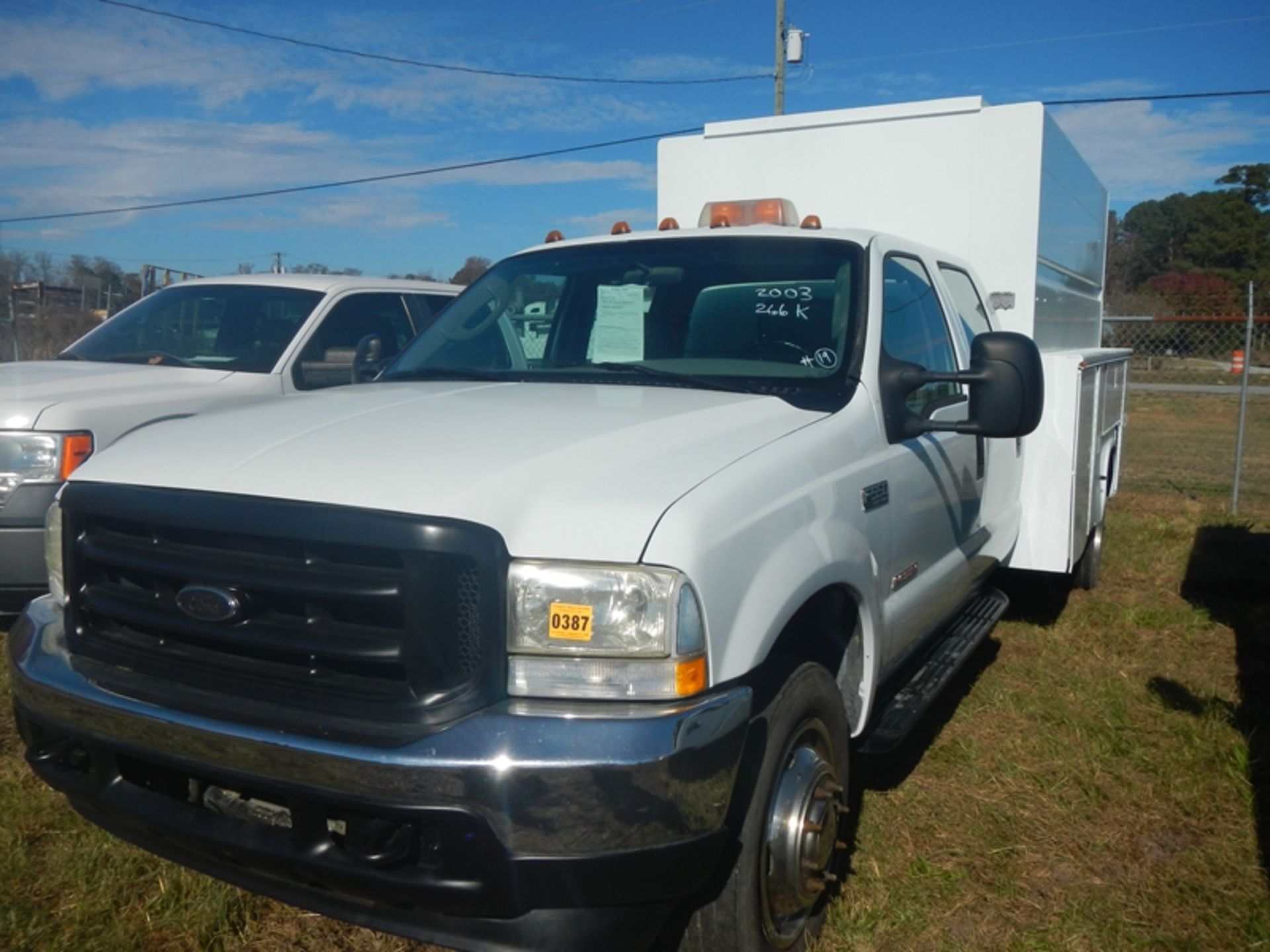 2003 FORD F550 dsl, crew cab, covered utility body - 266,663 miles - 1FDAW56P33EB48960