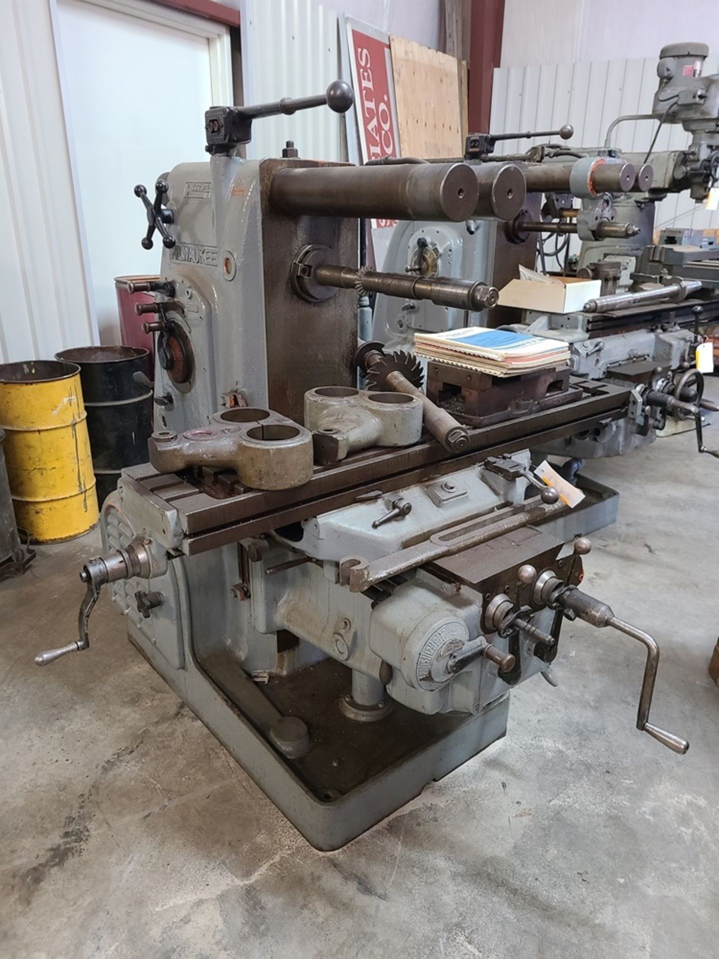 MILWAUKEE horizontal mill - MODEL H #2 PLAIN - 10" X 50" table, powered feed table, #50 MMT