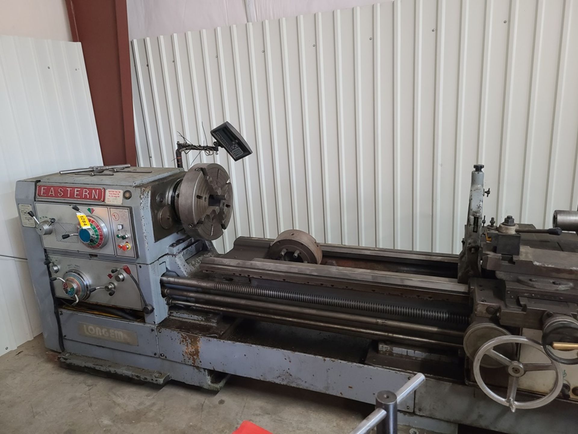 EASTERN TOOL horizontal lathe - MODEL DL26120 - 26" swing X 120" centers, 3 & 4 jaw chucks, taper - Image 2 of 6