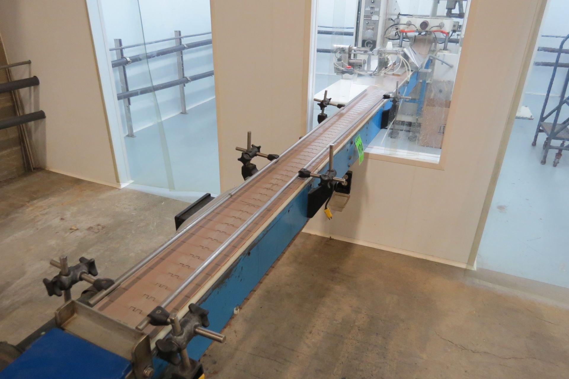 Motorized conveyor 13' x 6" - Image 2 of 8