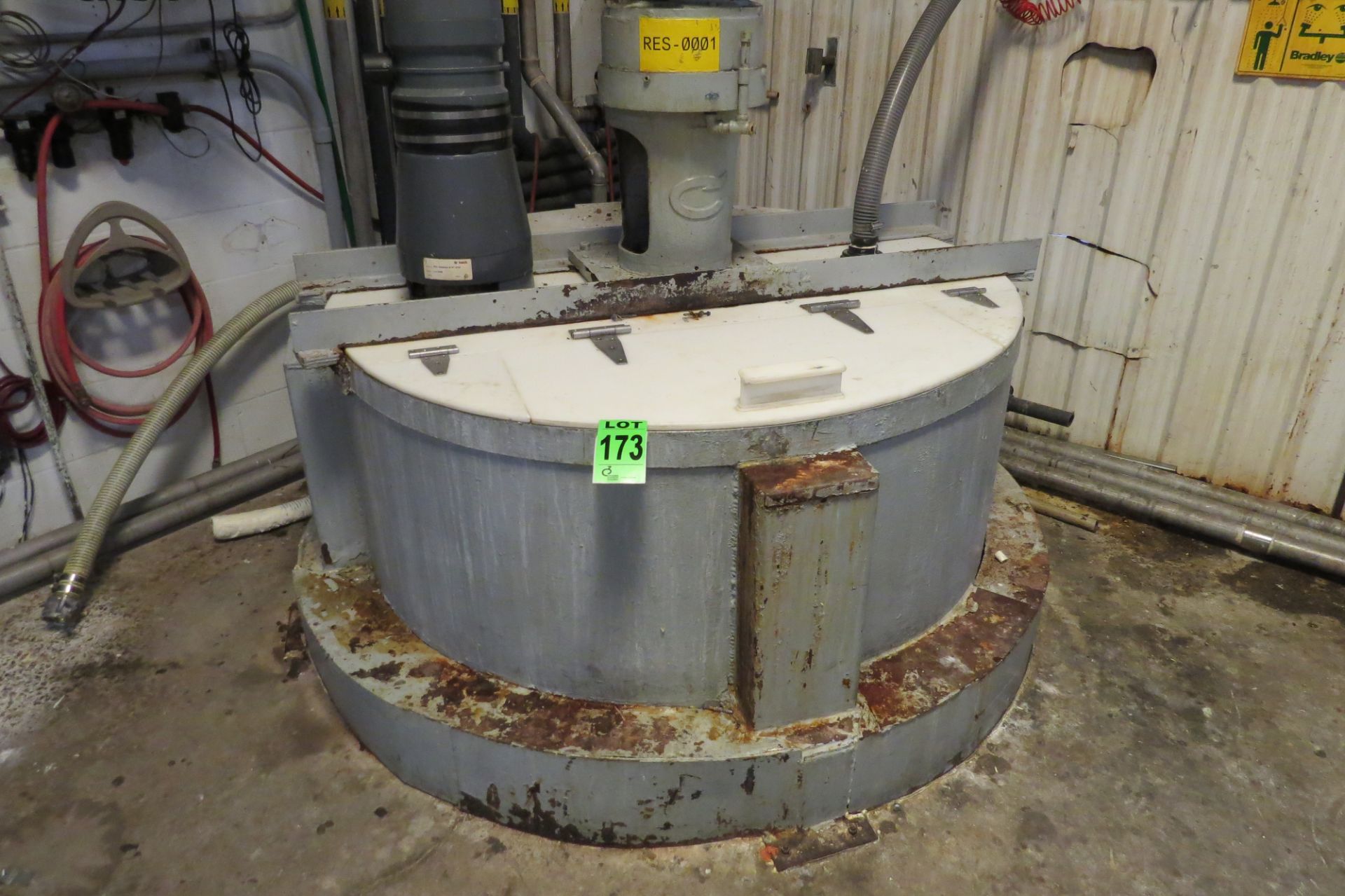 2200 L / 580 Gal Stainless Steel Tank with 1-impeller agitator/mixer and Rice Lake mod. 480+2A - Image 5 of 5