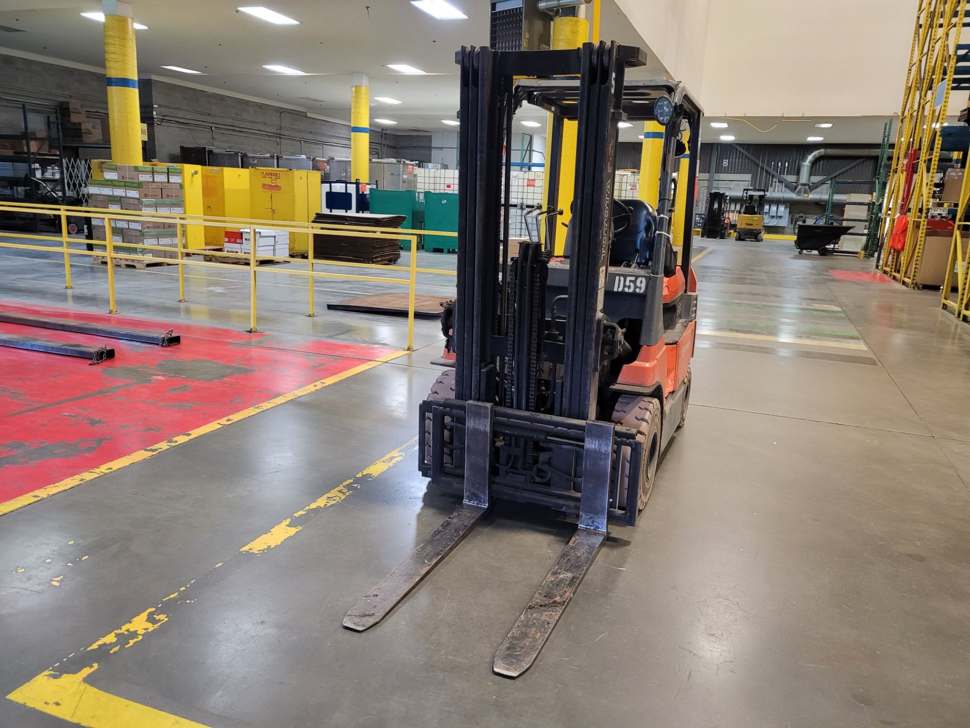 TOYOTA mod. 7FBH25 electric forklift, 3-stage mast, 3800lb cap, 15' lift height, 4000hrs - Image 3 of 22