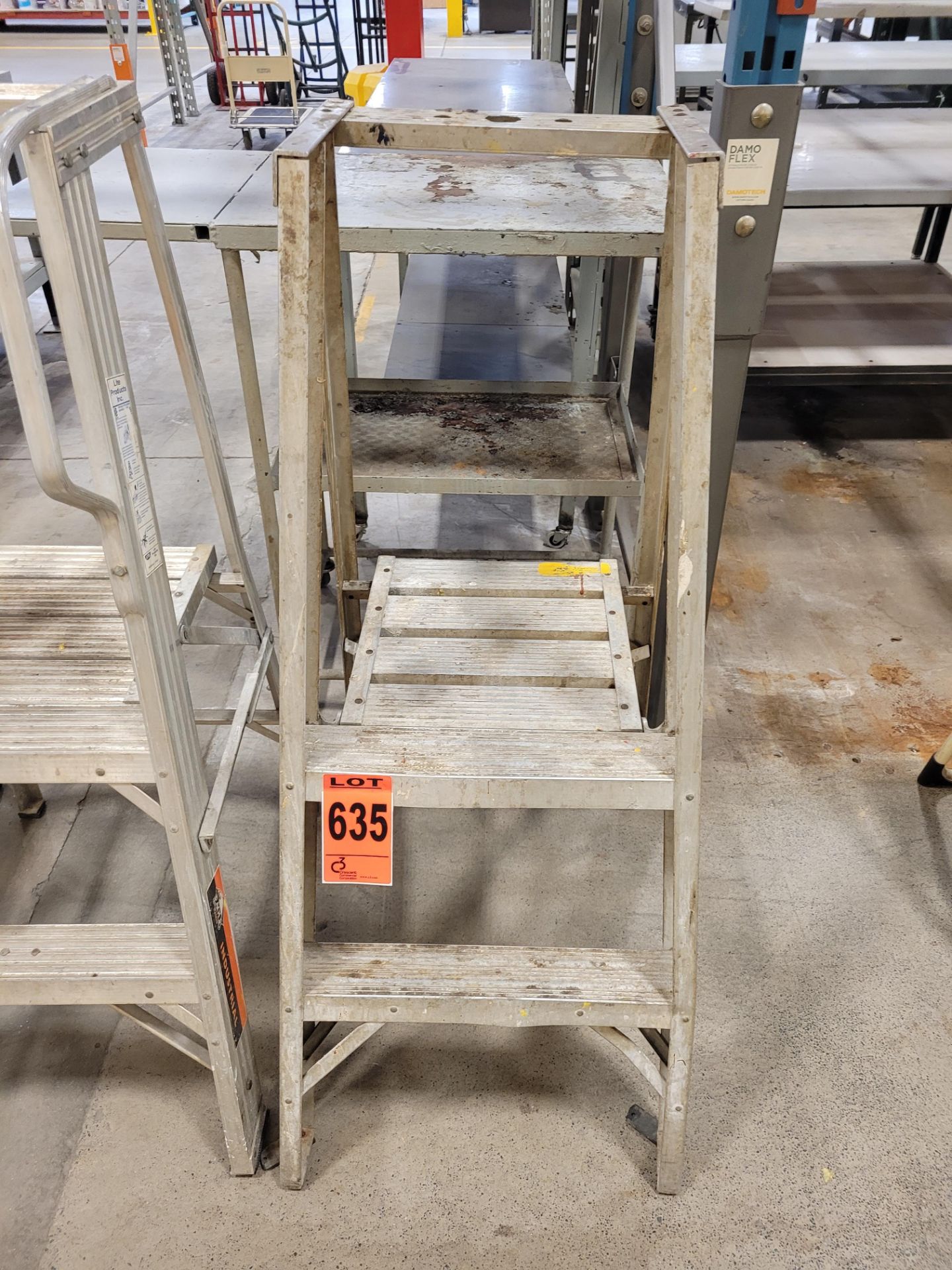 2-step aluminum step ladder