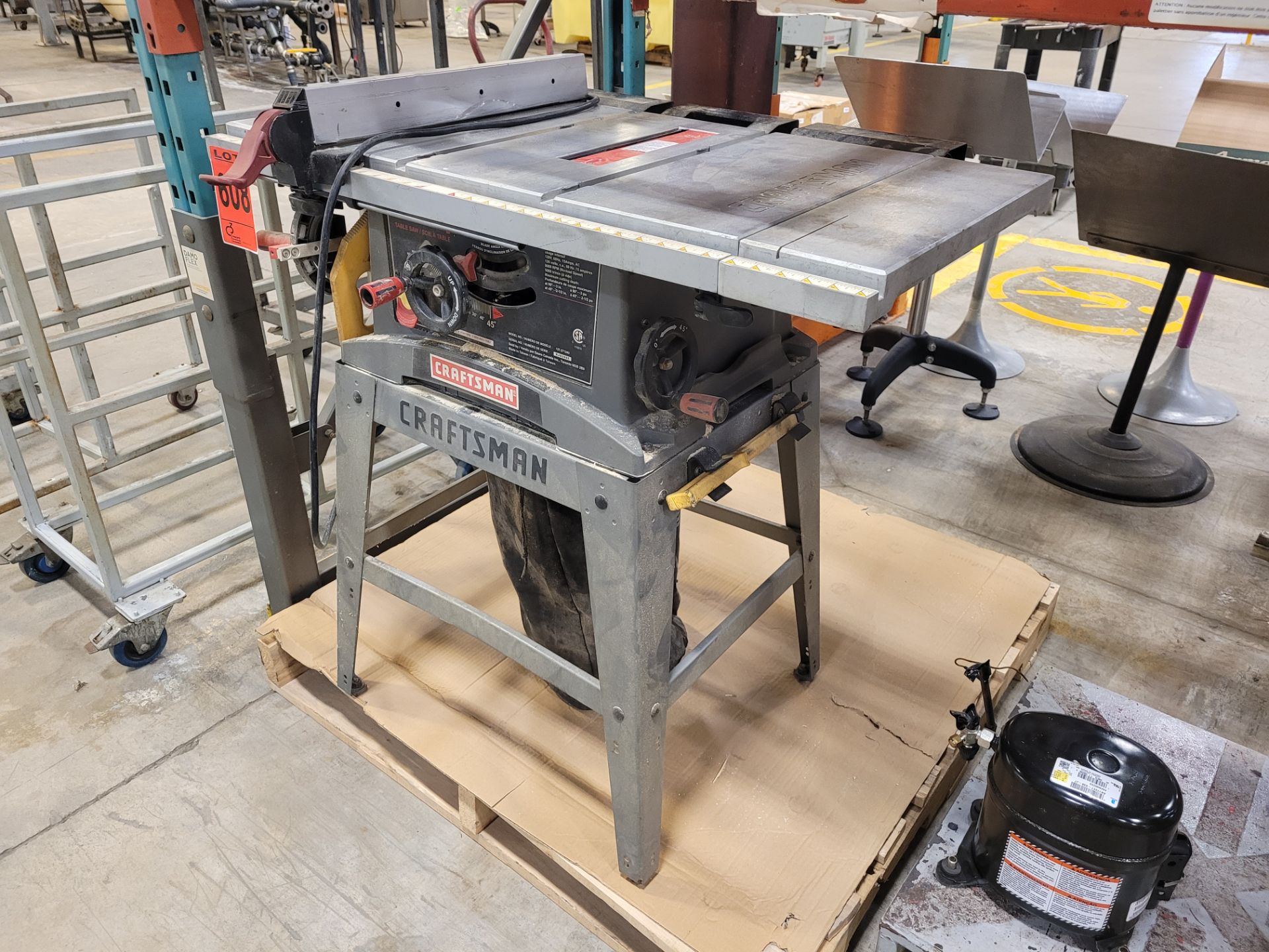 CRAFTSMAN 10" table saw - Image 3 of 5