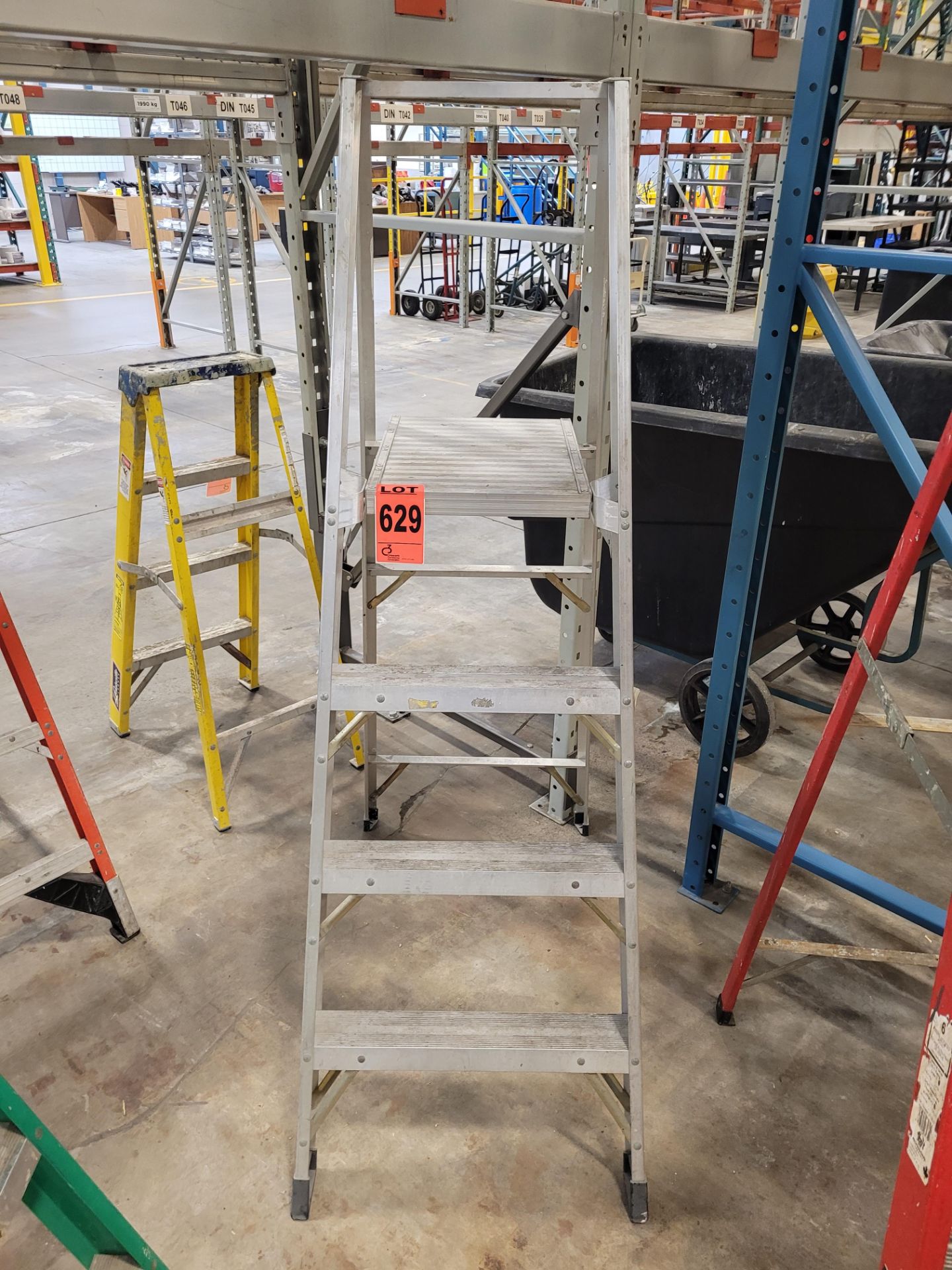 FEATHERLITE 6' aluminum heavy duty platform ladder mod. 3506