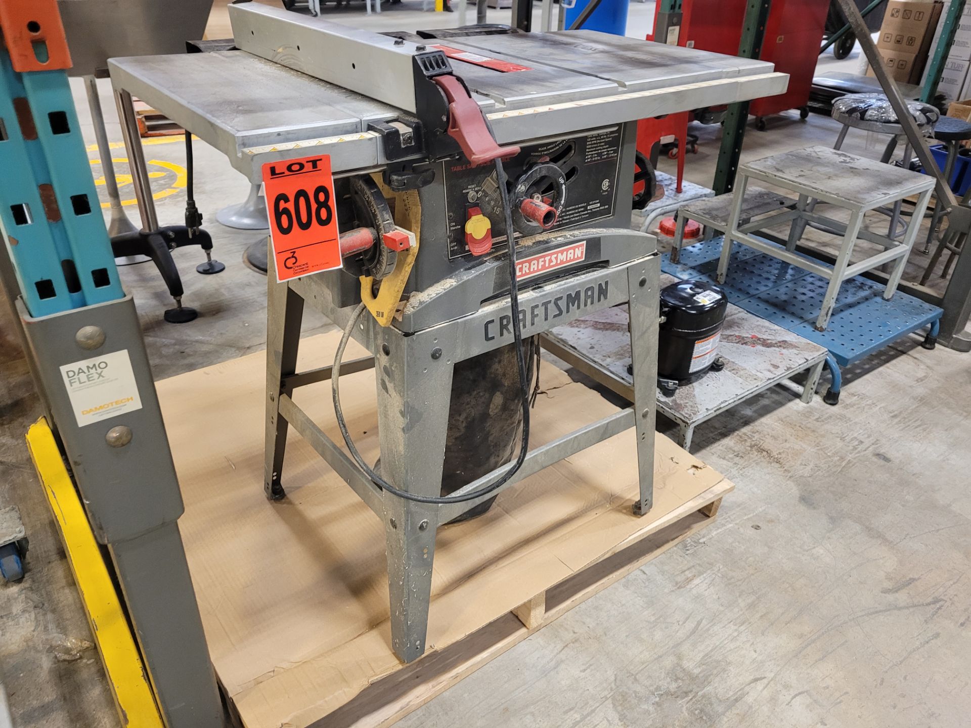 CRAFTSMAN 10" table saw - Image 2 of 5